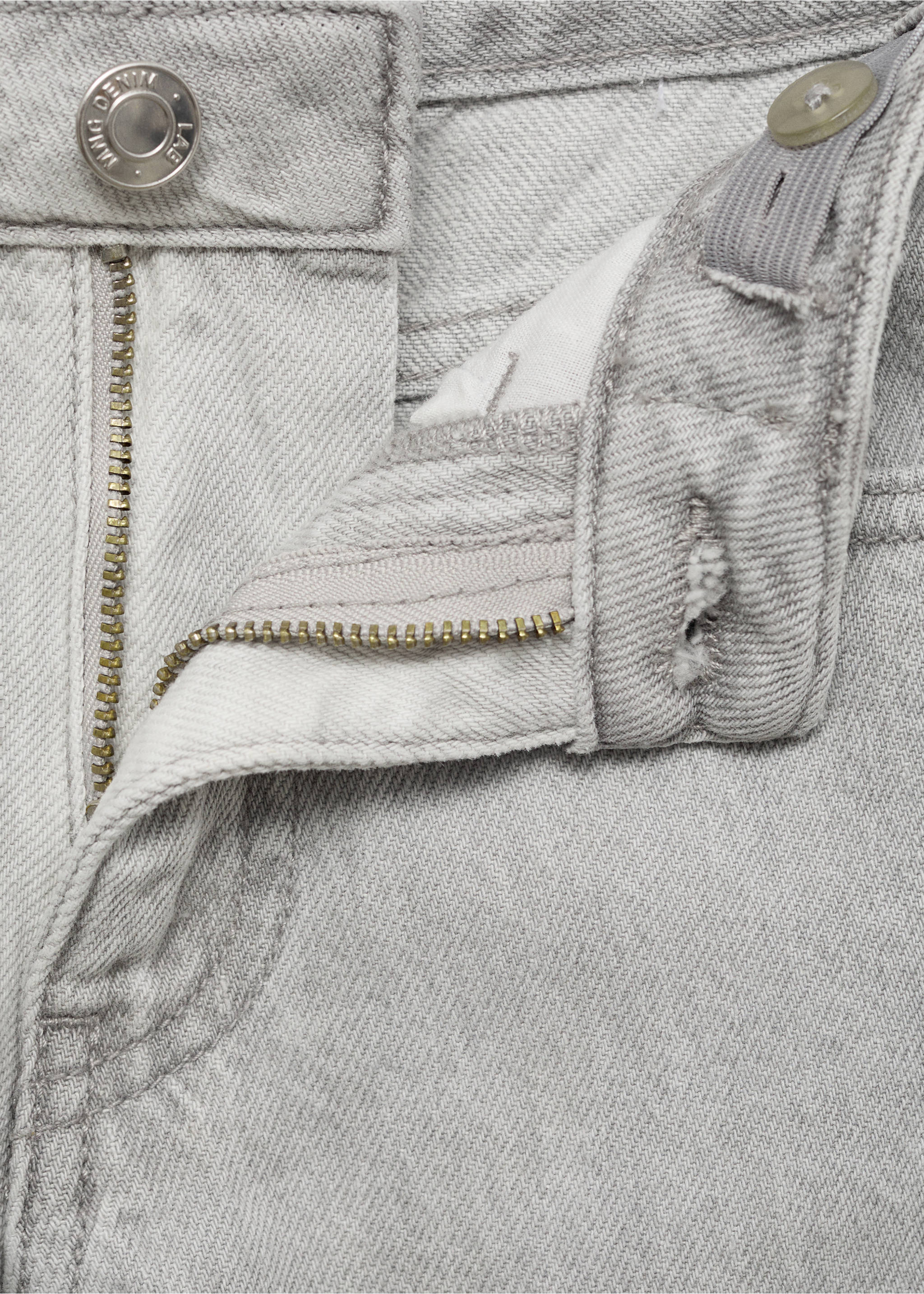 Džíny culottes s roztřepeným spodním lemem - Detail zboží 8, Šedá denim. Ref: 87090414-00.