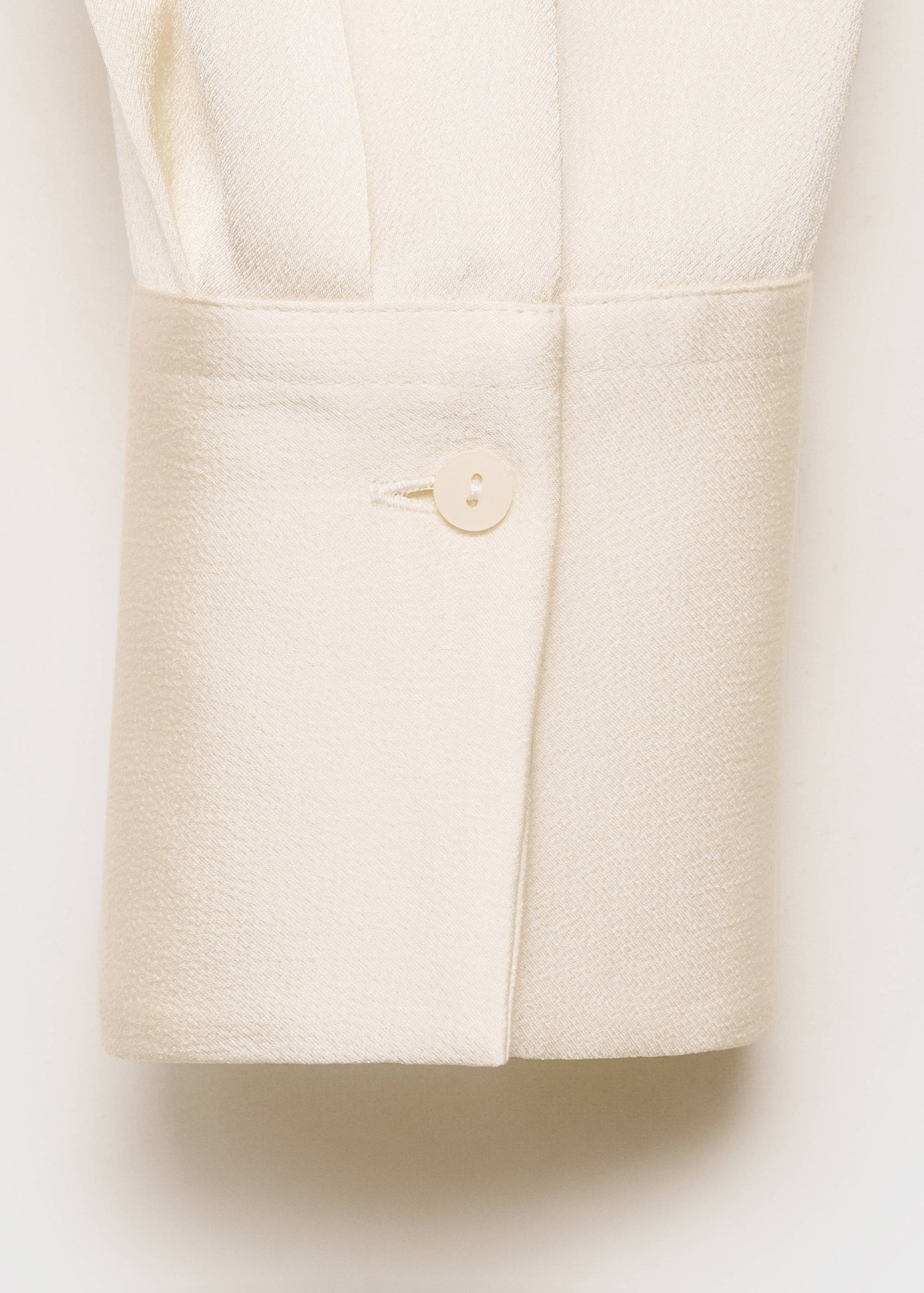 Fließende Satinbluse - Detail des Artikels 0