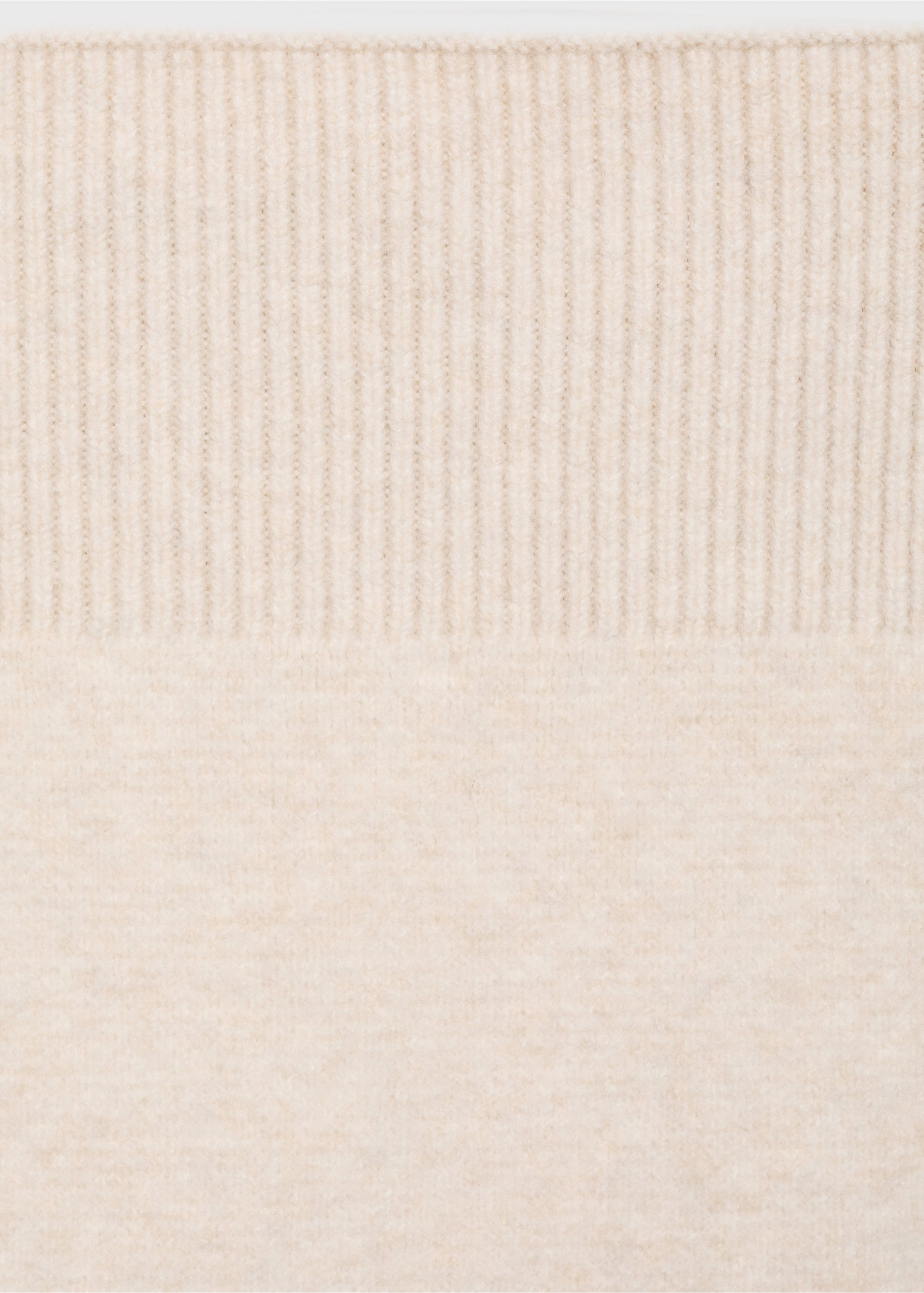 Zipper knit midi skirt - Details of the article 8, Sand. Ref: 87090435-00.