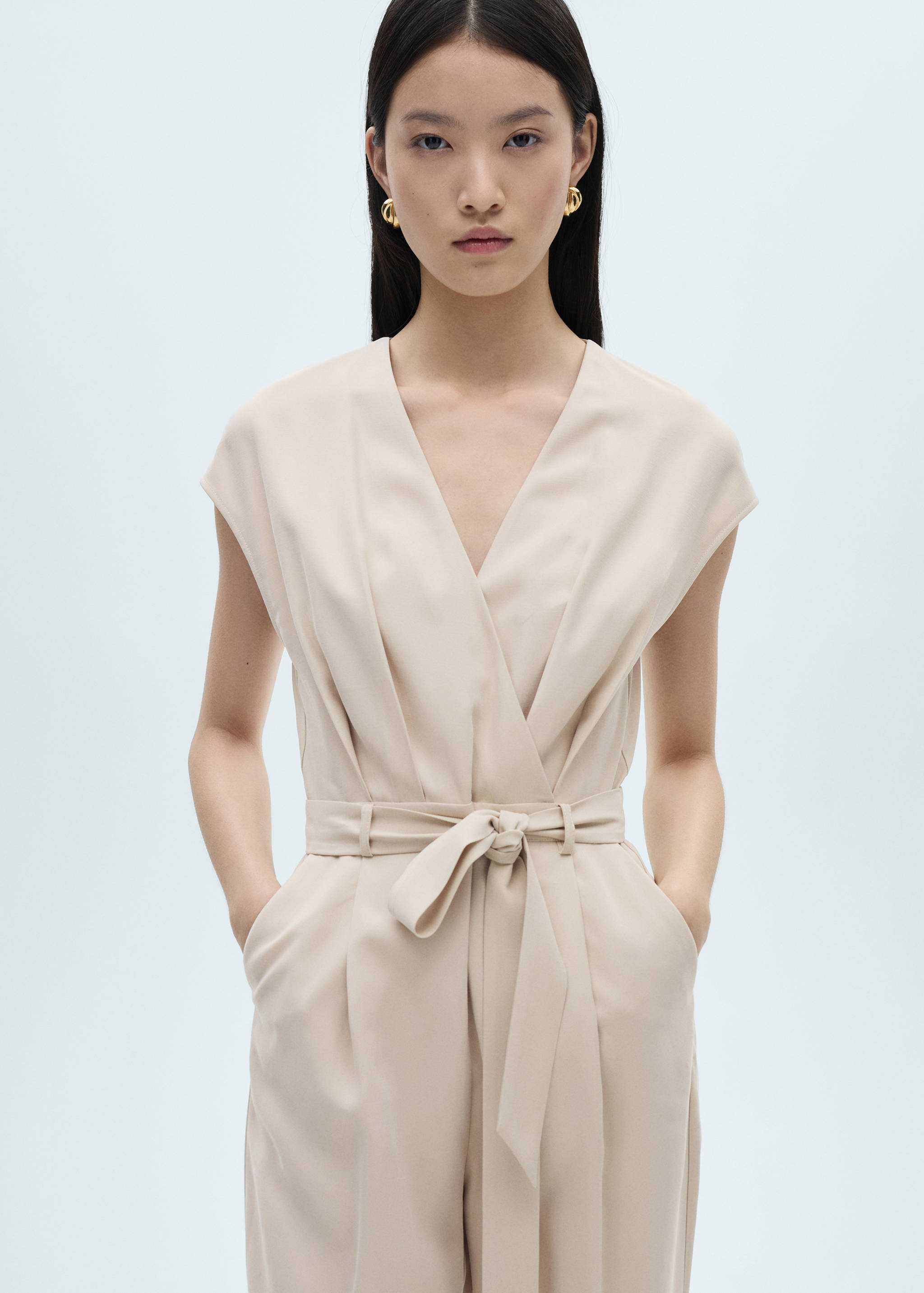 Mono cruzado cinturón - Plano medio