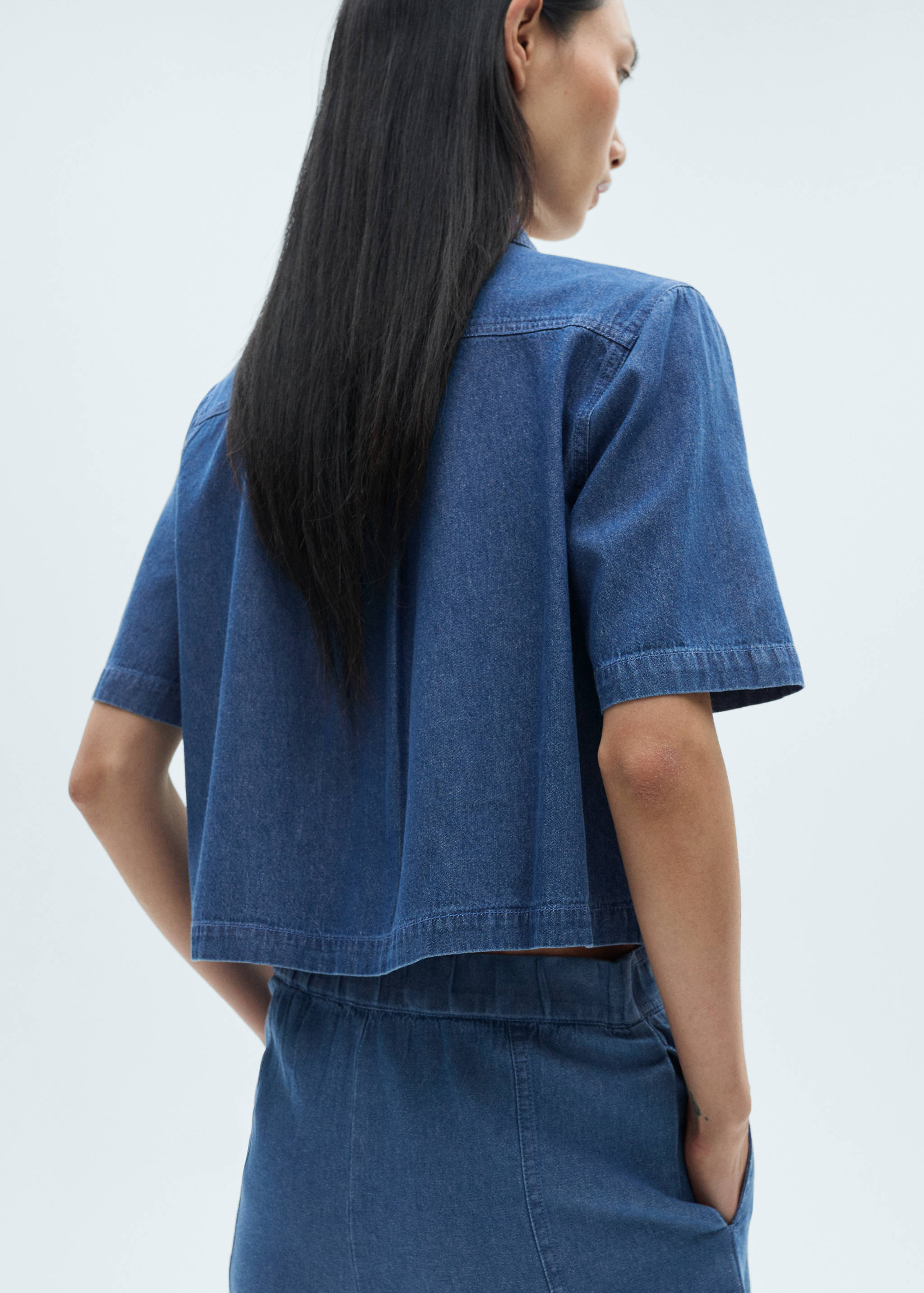 Camisa crop denim - Reverso del artículo