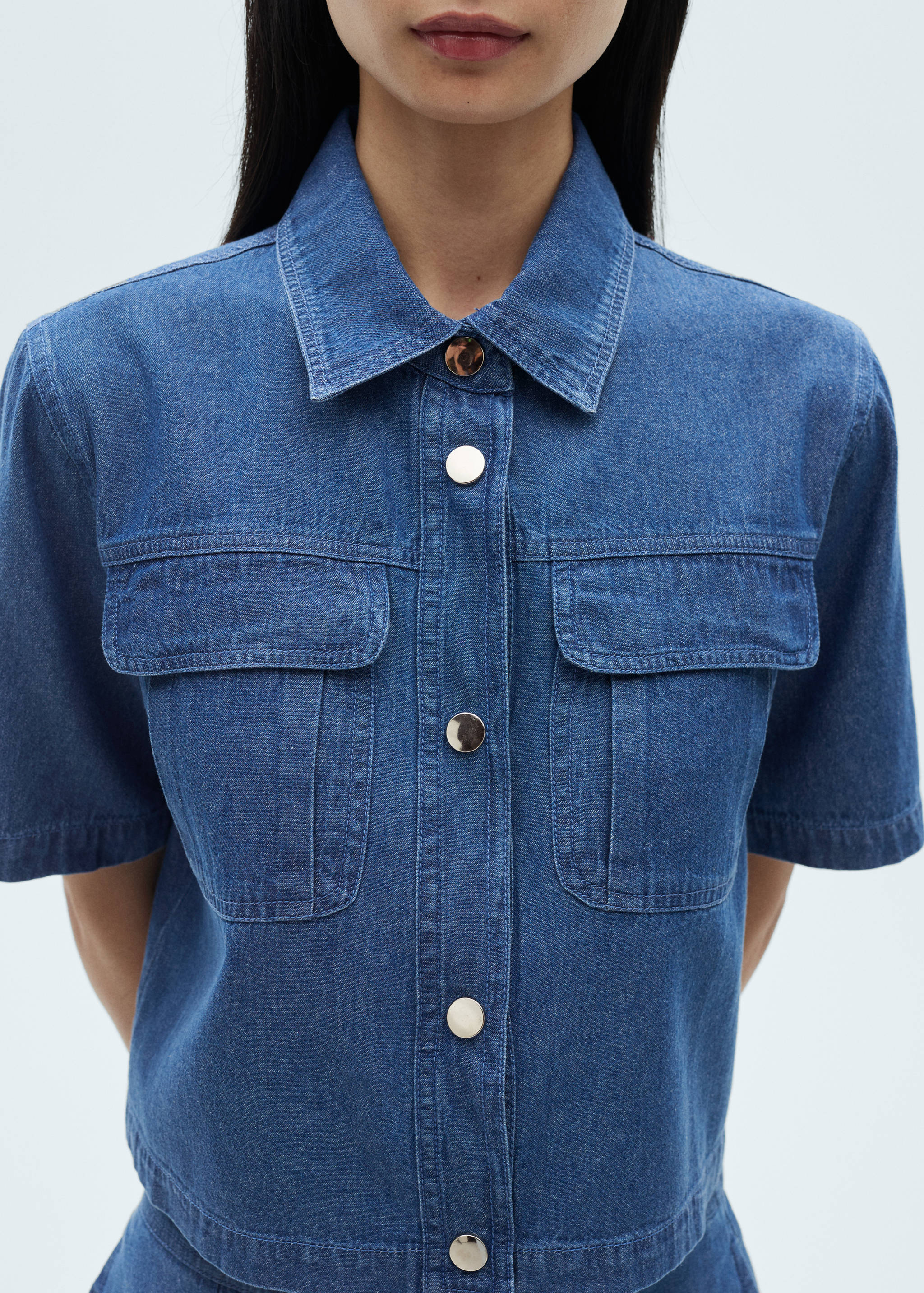 Cropped denim shirt - Details of the article 3