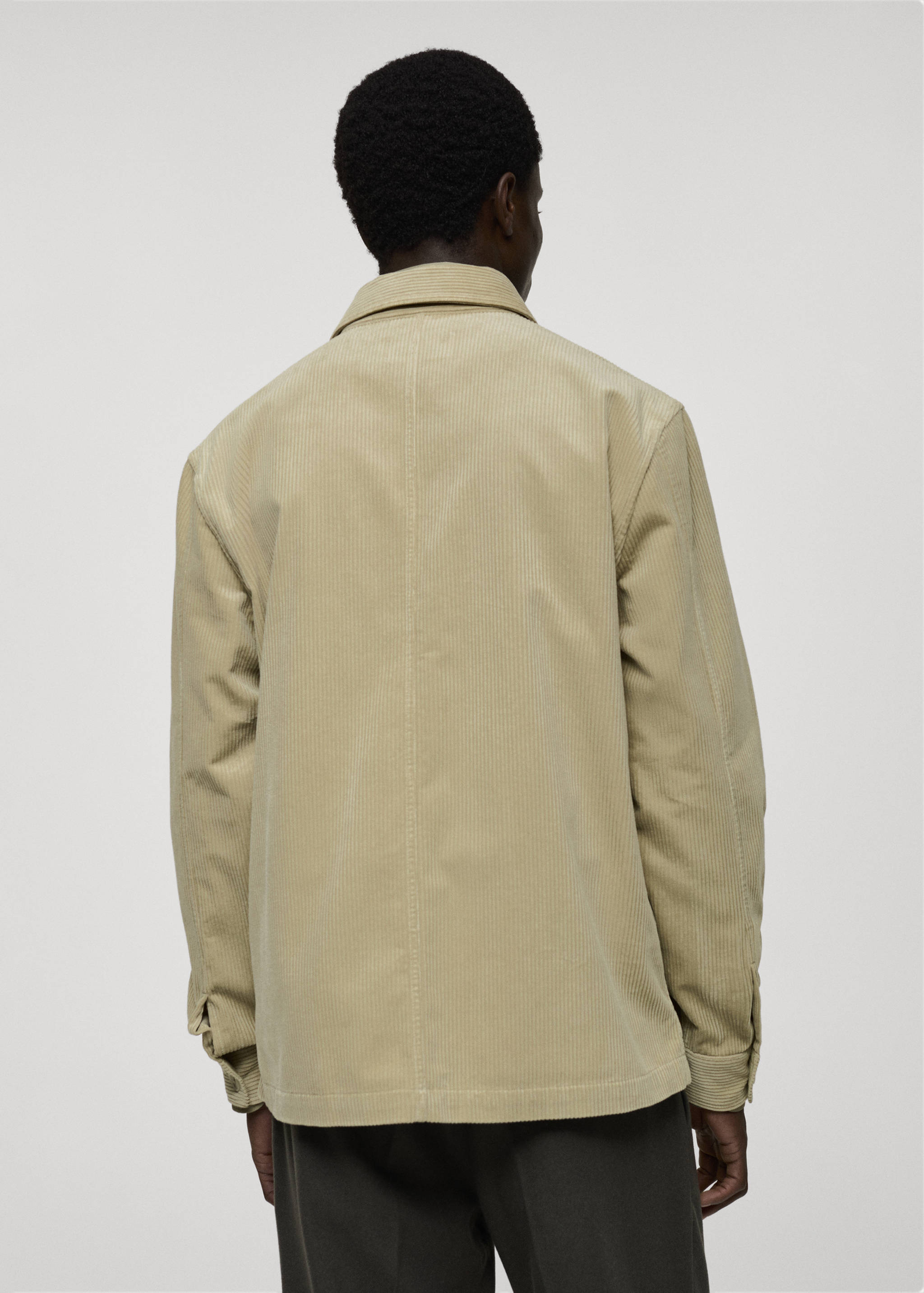 Sobrecamisa pana bolsillos - Reverso del artículo