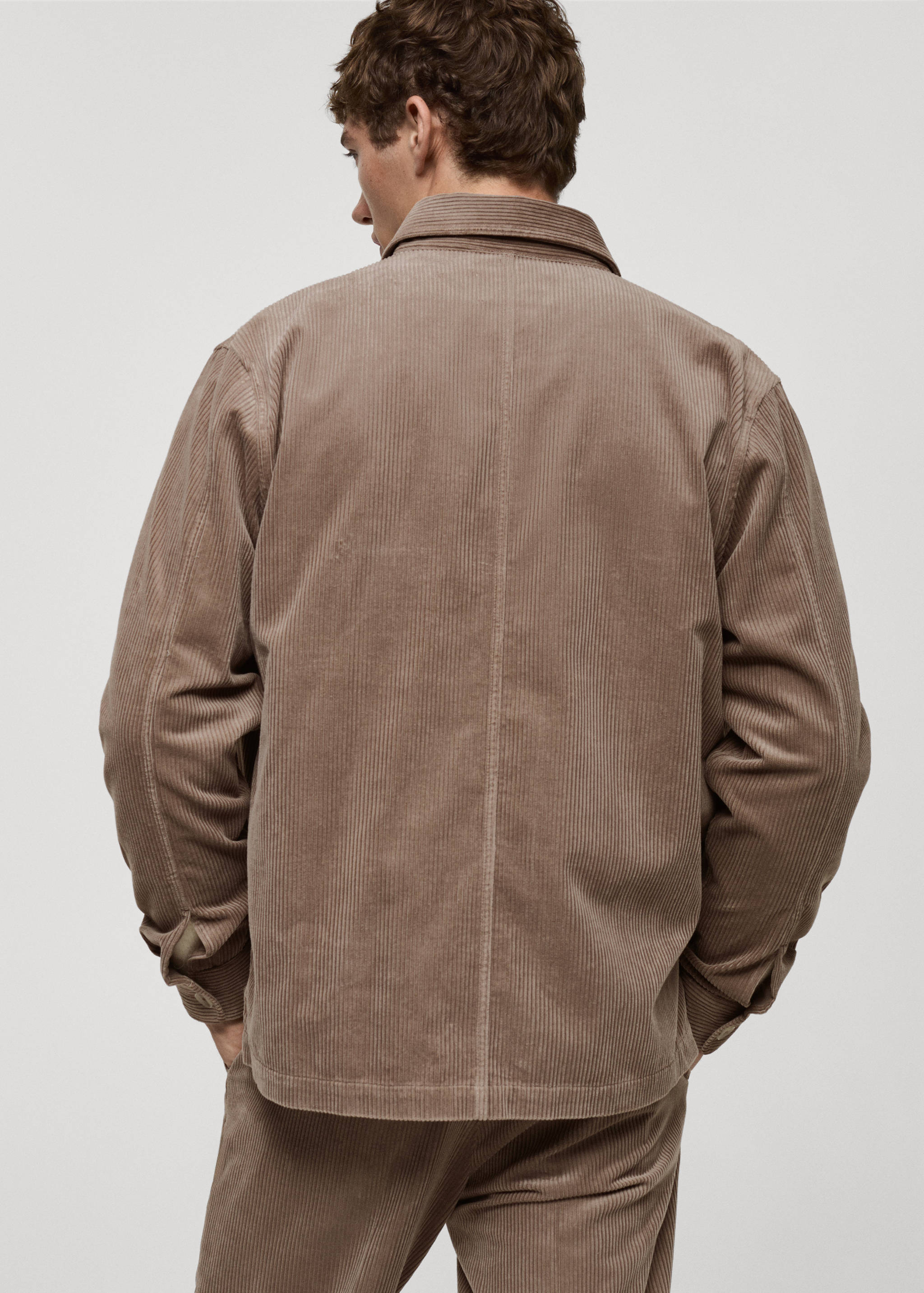 Corduroy overshirt with pockets - Reverse of the article