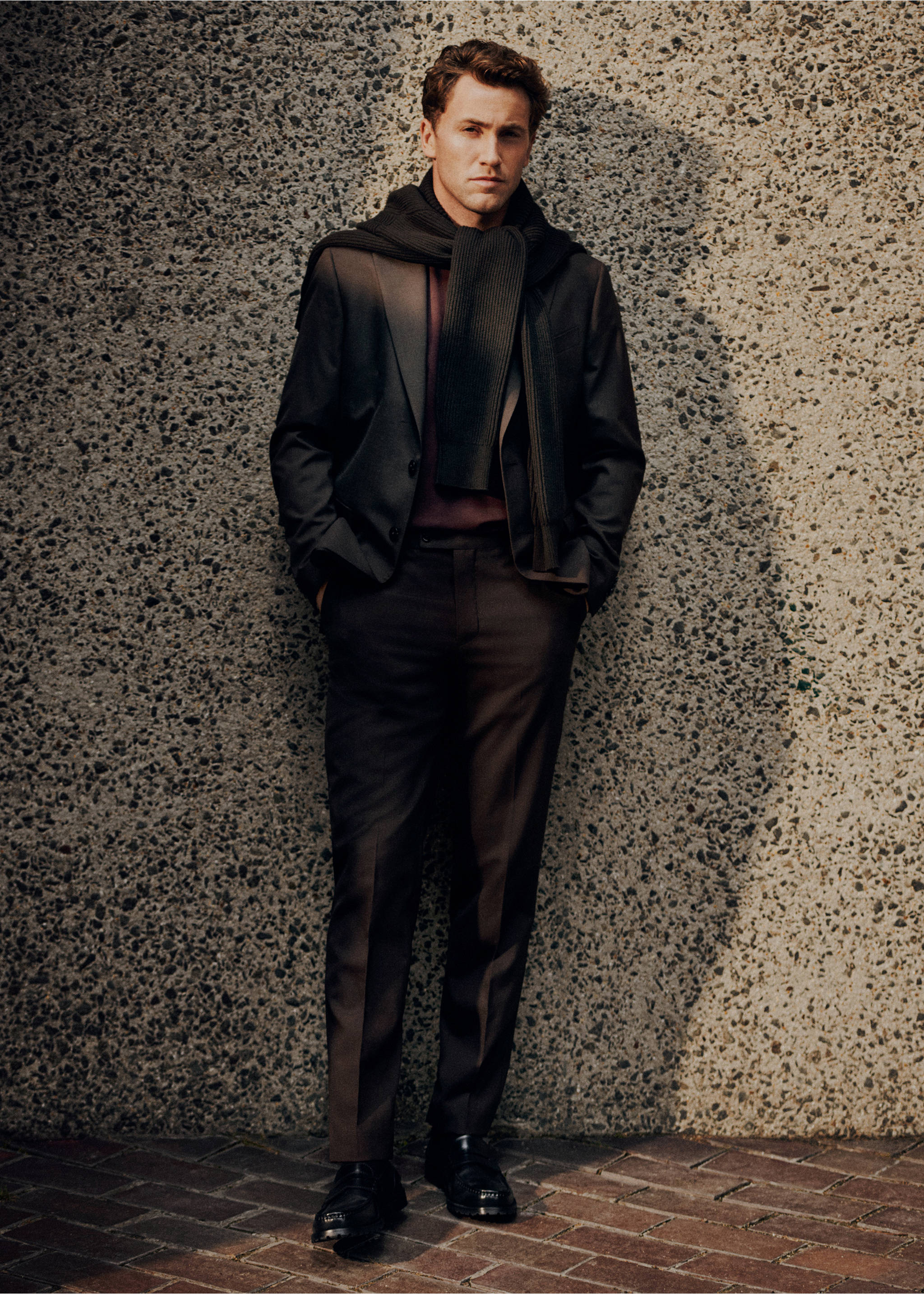 Pantaloni de costum Torino din lână 100 % - Detaliu al articolului 5, Maro. Ref: 87090621-00.