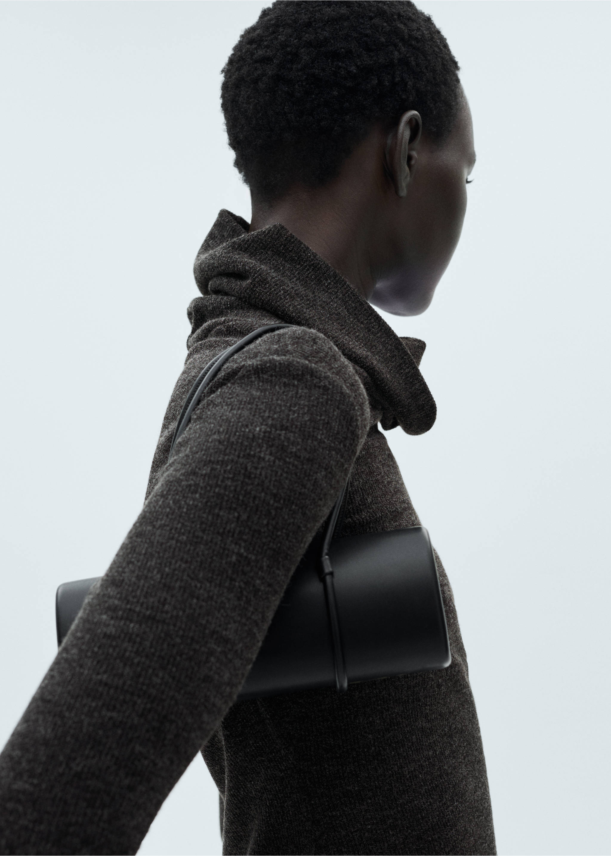Knitted turtleneck dress - Details of the article 3, Grey. Ref: 87090625-00.