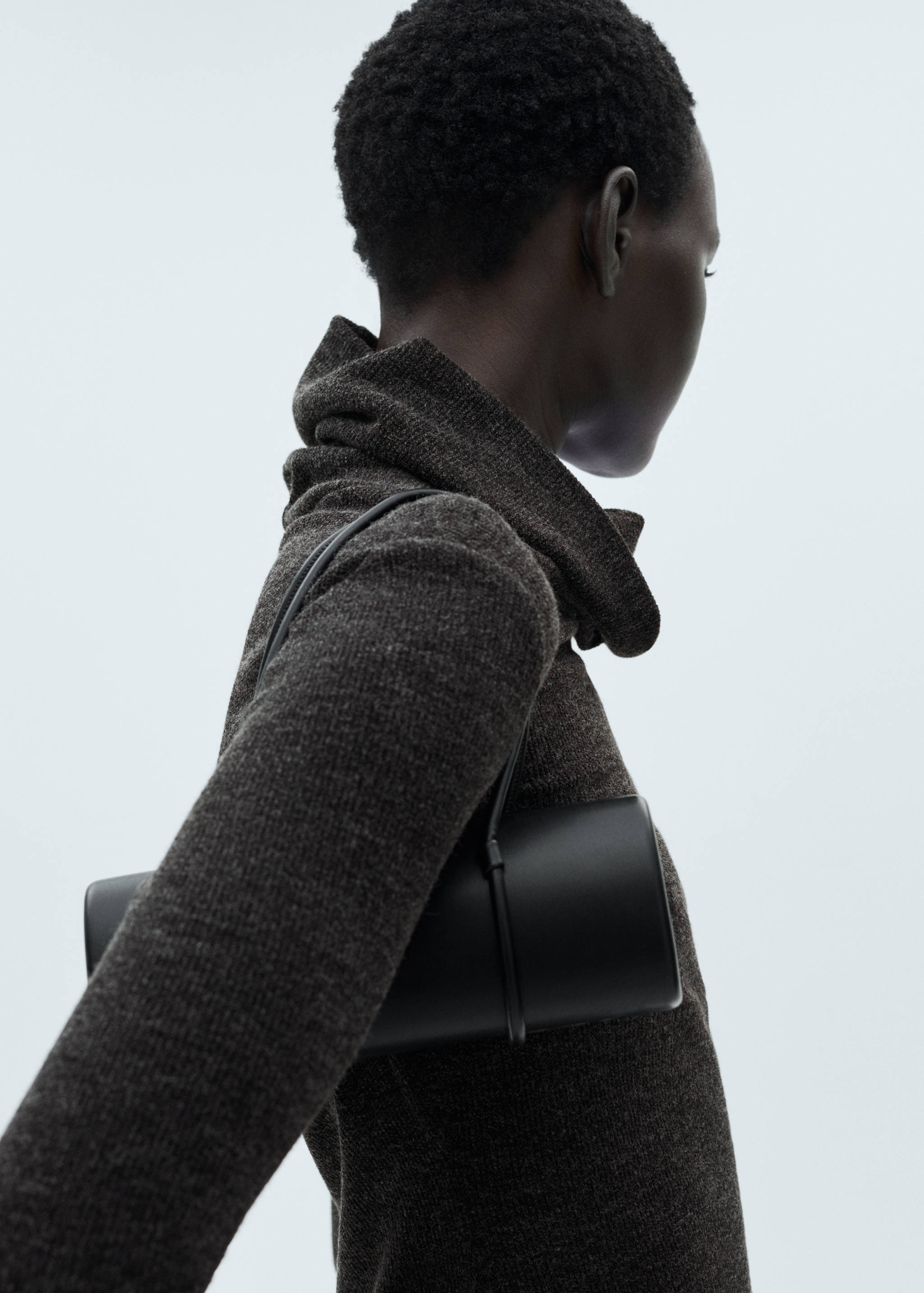 Knitted turtleneck dress - Details of the article 6