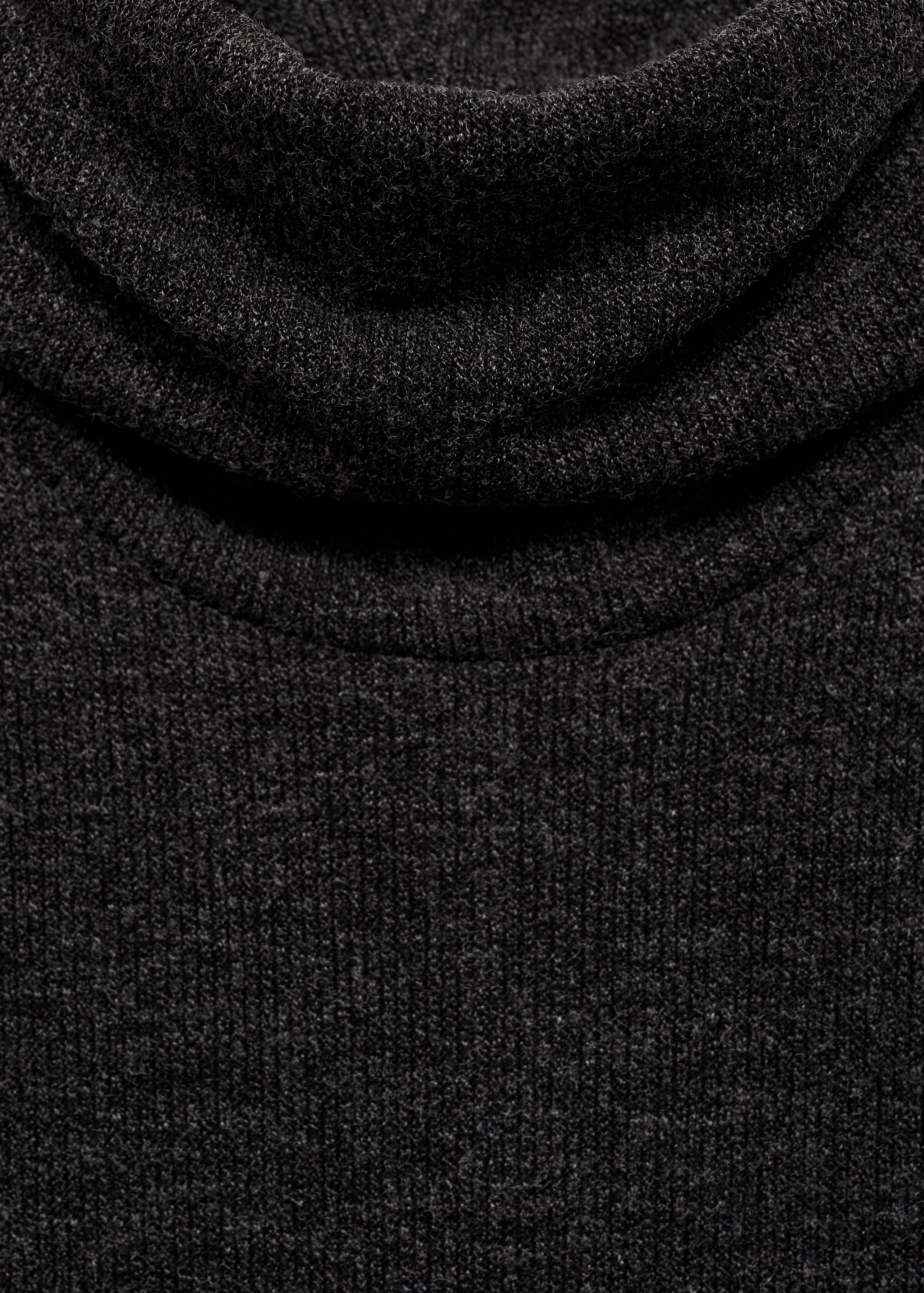 Knitted turtleneck dress - Details of the article 8