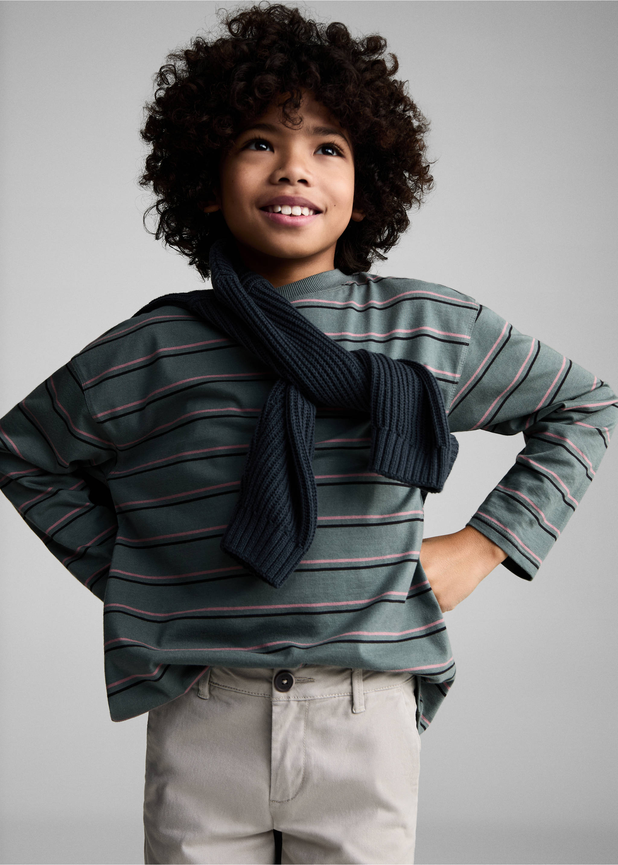 Cotton chinos - Medium plane, Ice Grey. Ref: 87090626-00.