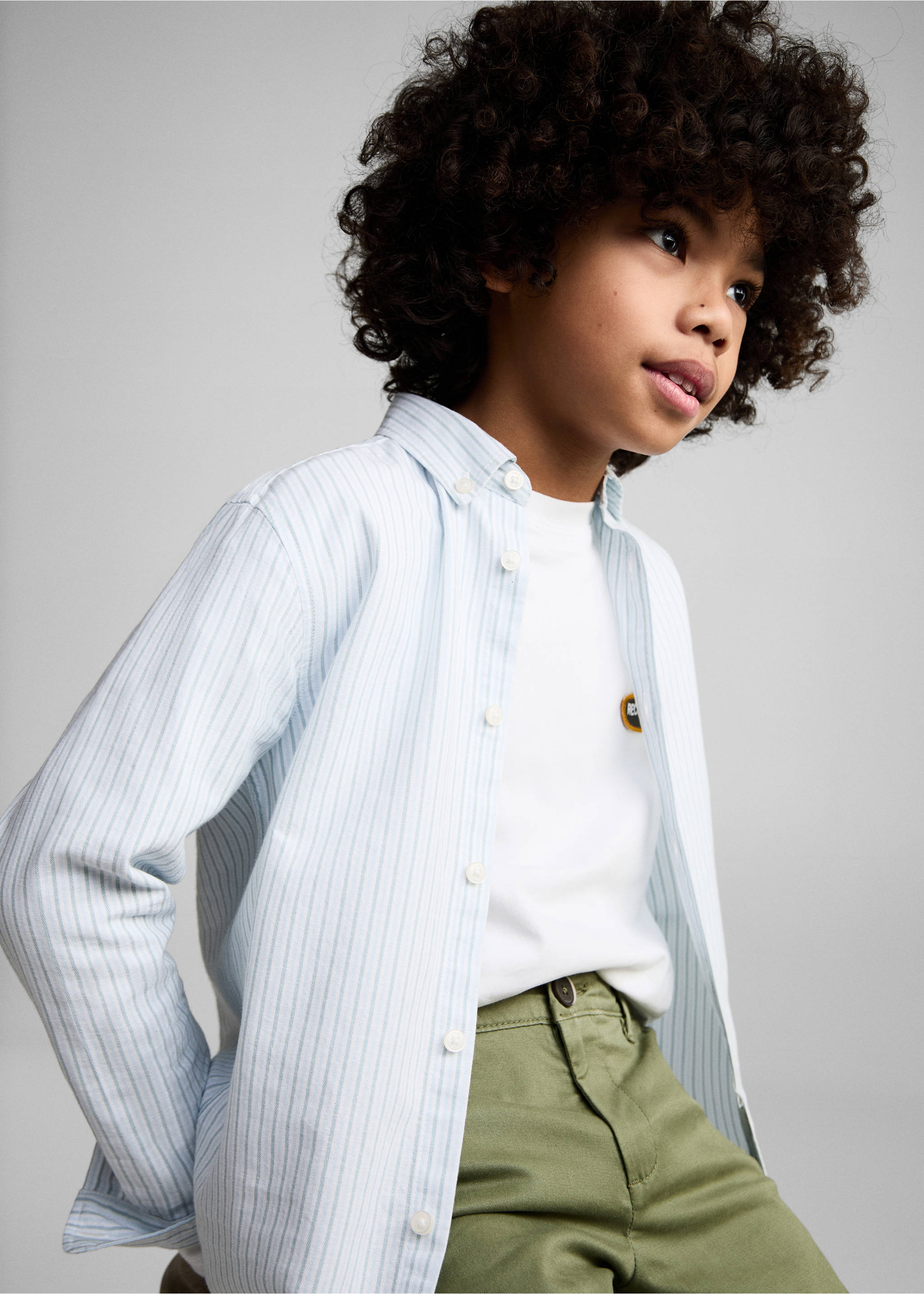 Chinohose aus Baumwolle - Detail des Artikels 2, Khaki. Ref: 87090626-00.