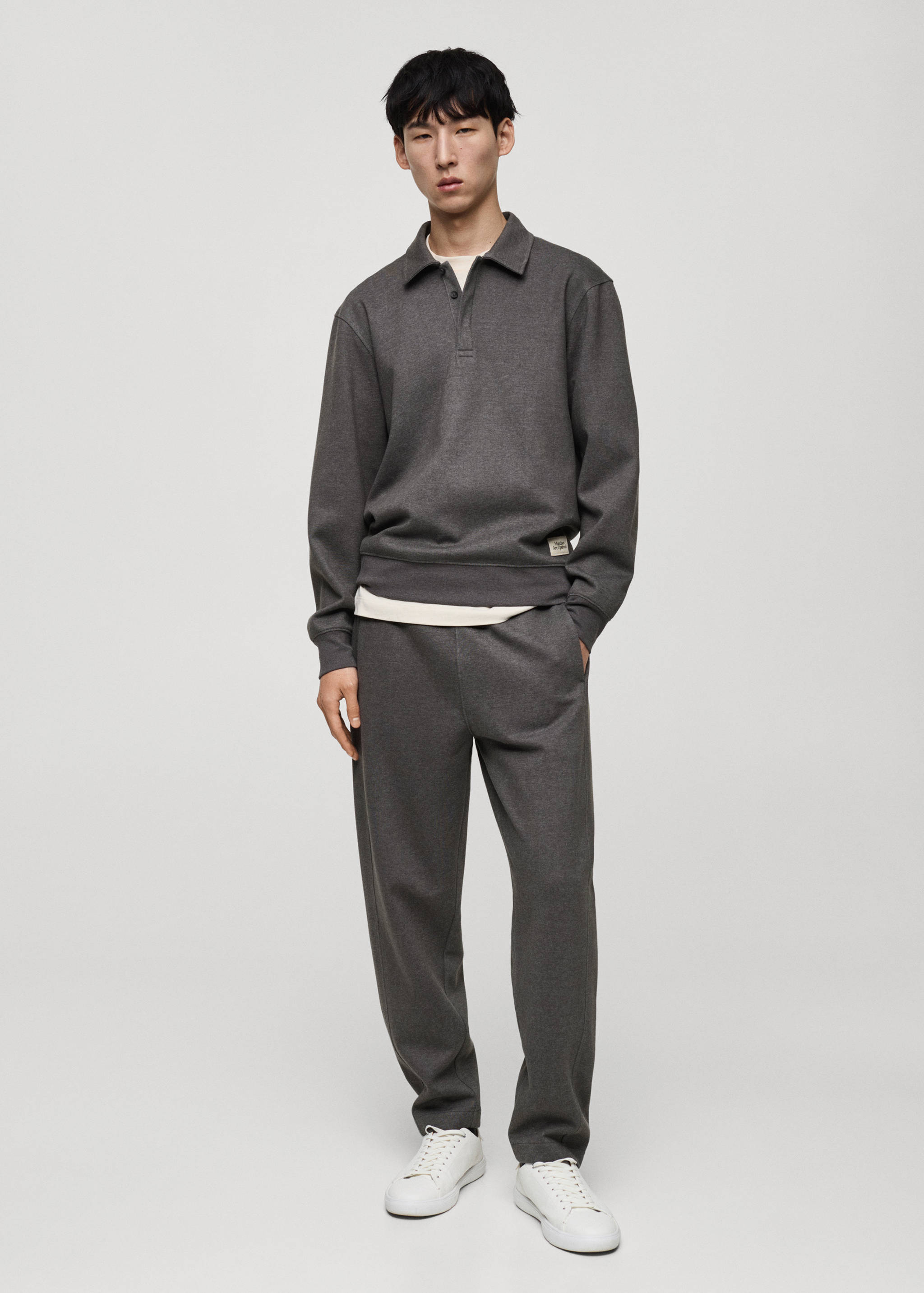Joggers algodón detalle bordado - Plano general