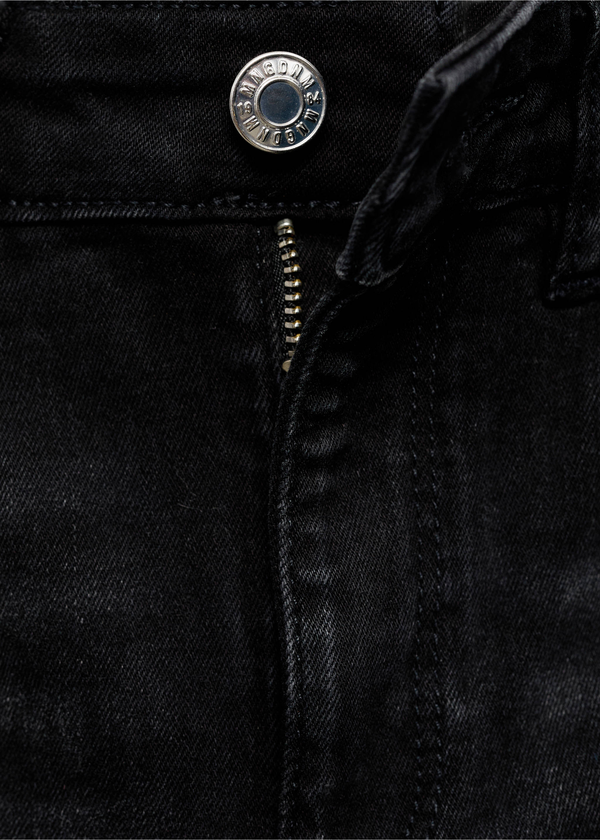 Push-up low-rise skinny jeans - Details of the article 8, Black denim. Ref: 87090648-00.