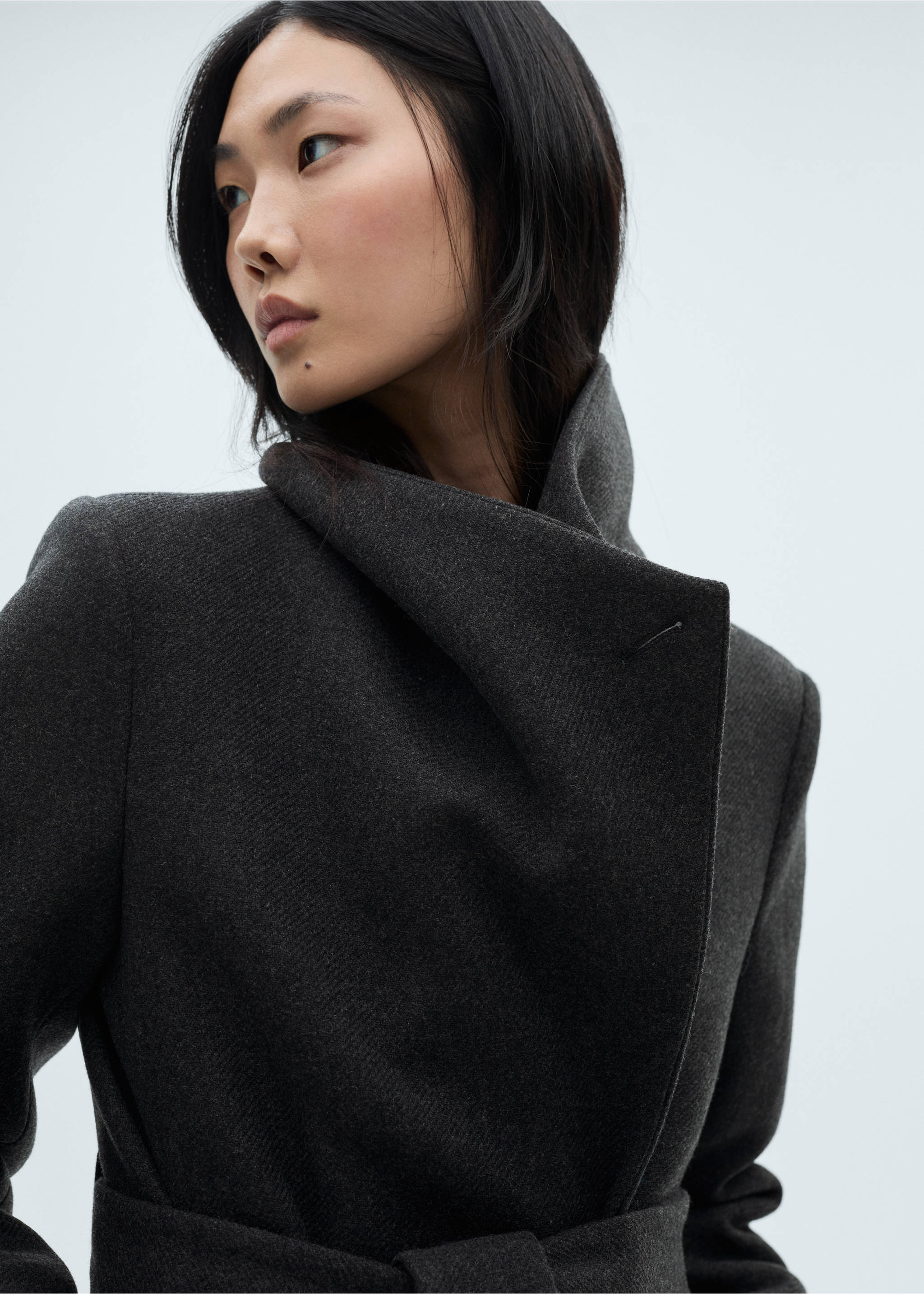 Woollen coat with belt - Details of the article 2, Grey. Ref: 87090649-00.