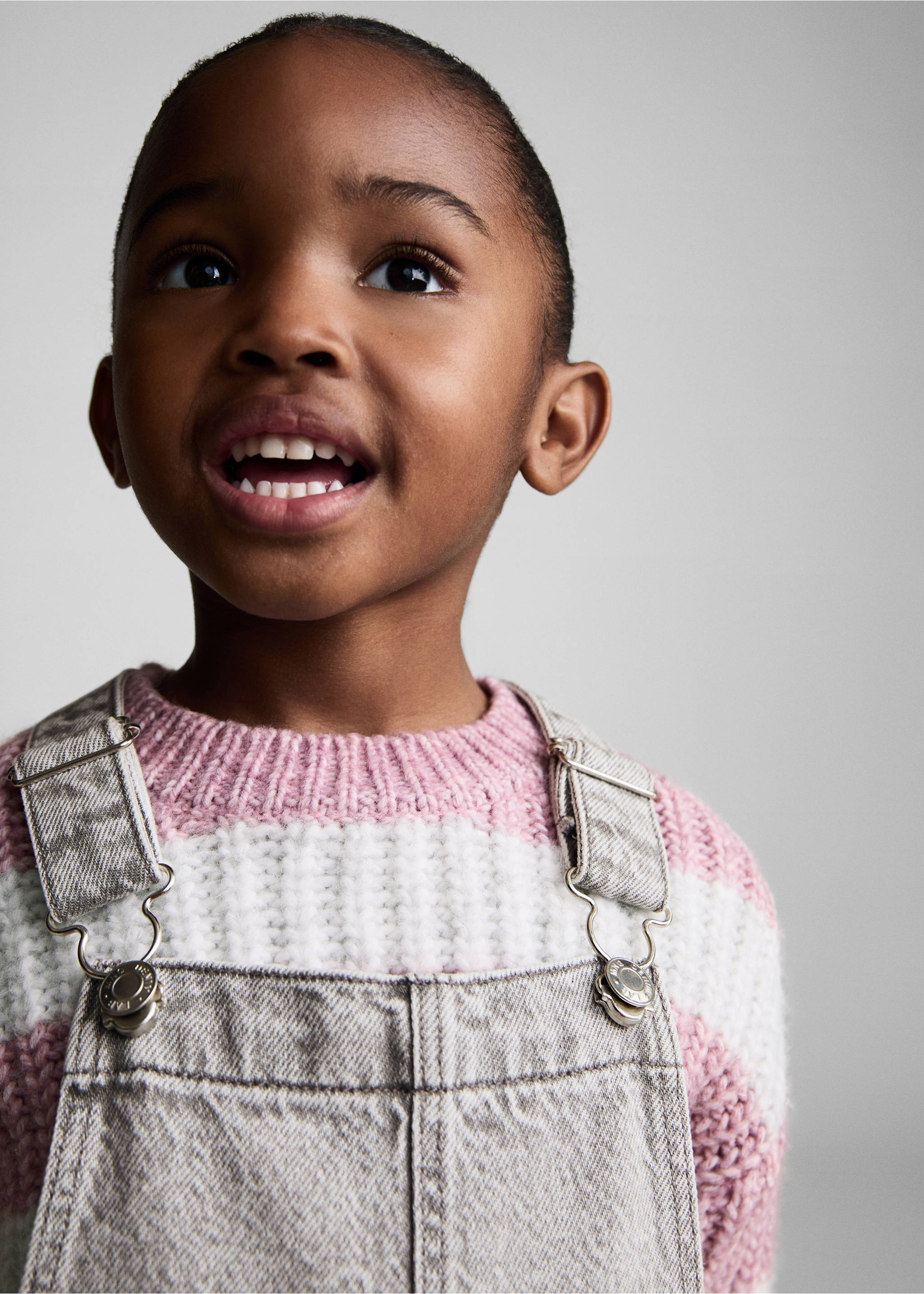 Robe chasuble courte en jean - Détail de l'article 1, Gris denim. Ref: 87091045-00.