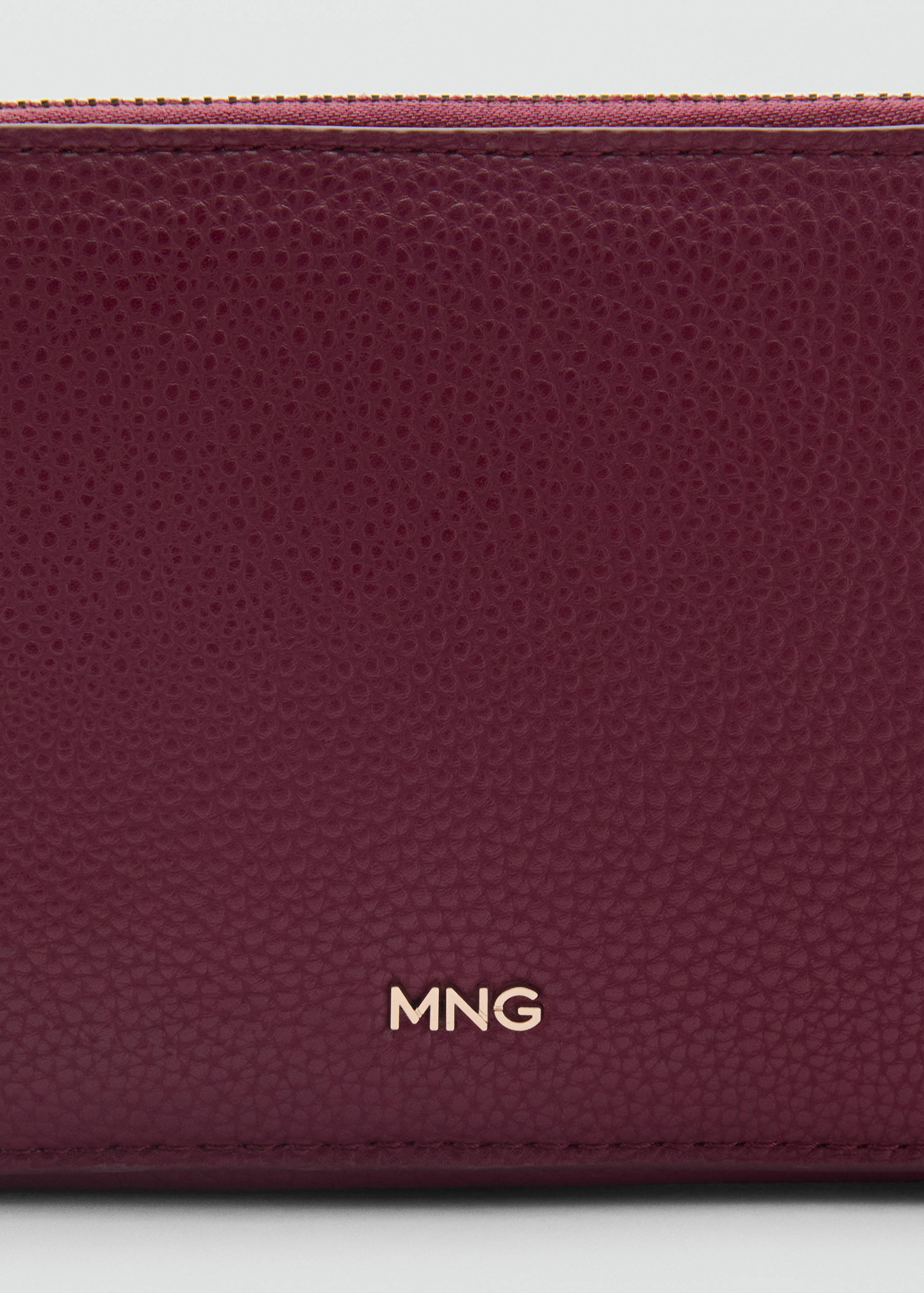Shoulder bag with double zip - Details of the article 2