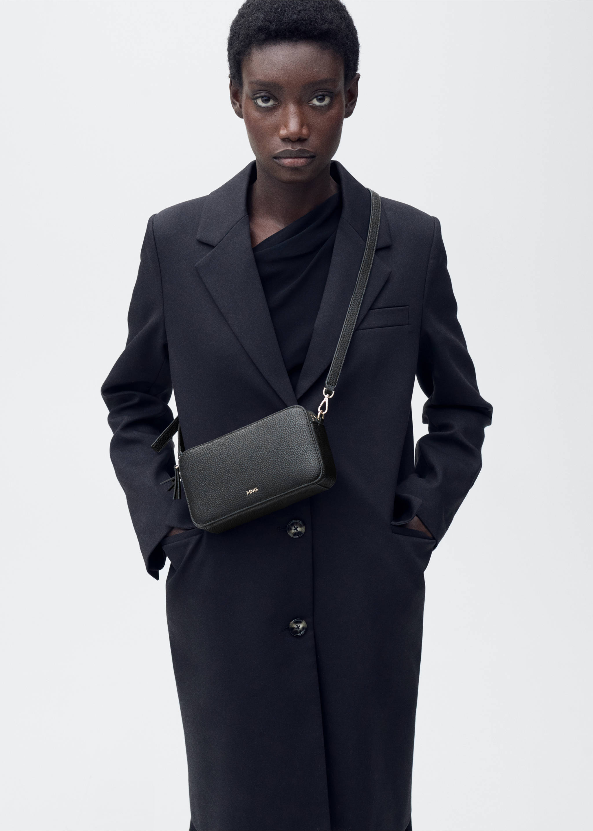 Shoulder bag with double zip - General plane, Black. Ref: 87091050-00.