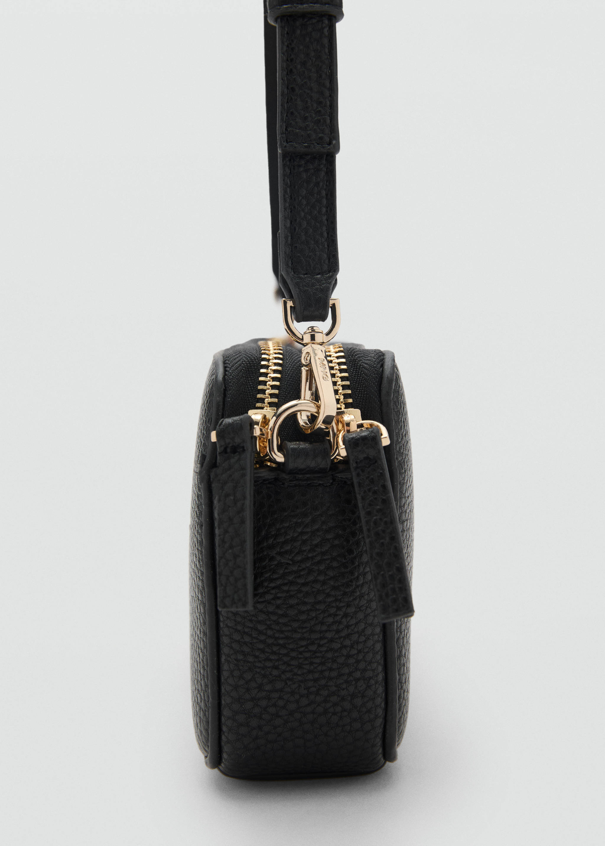 Shoulder bag with double zip - Details of the article 1