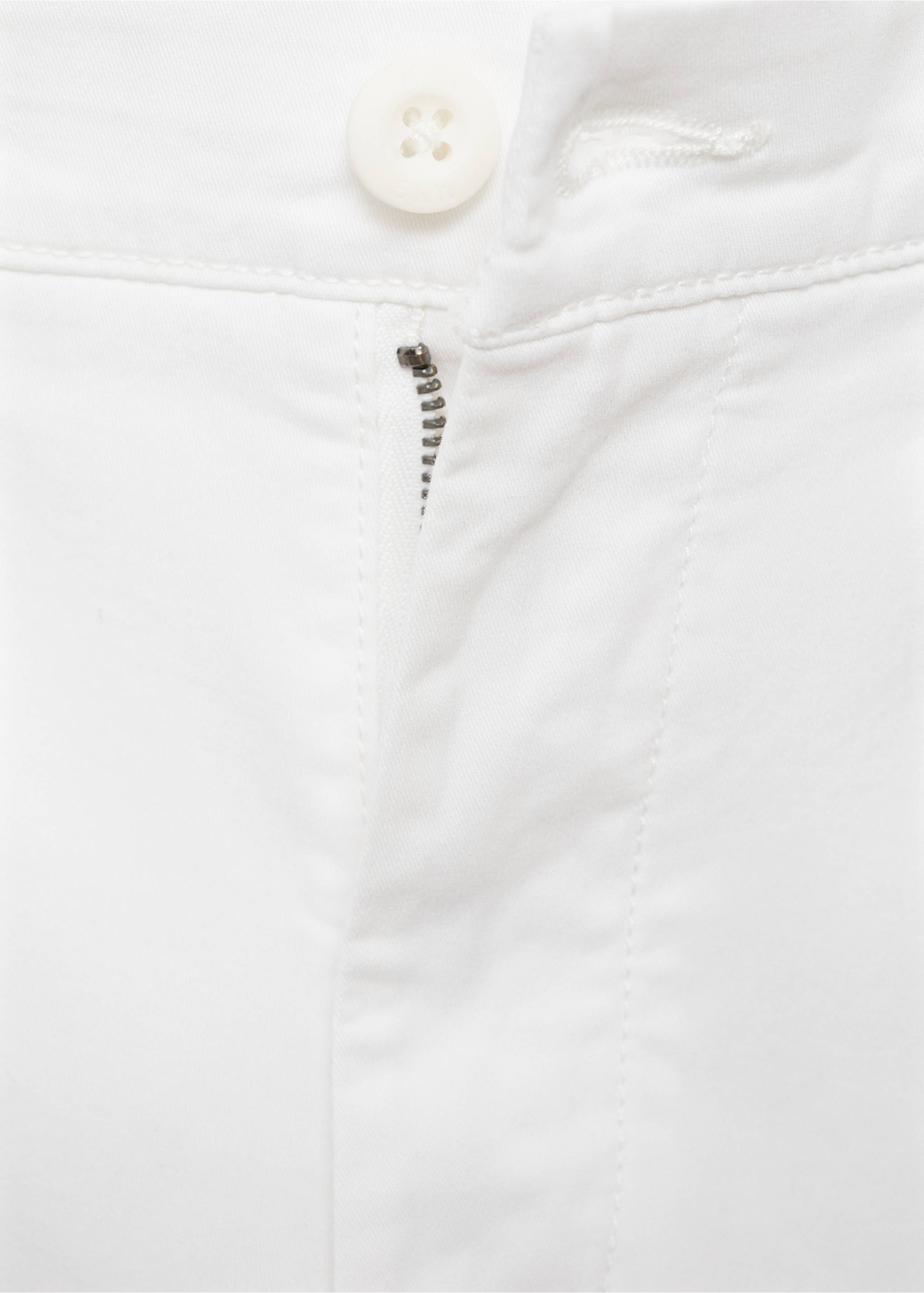 Pantalón chino liso - Detalle del artículo 8, Blanco. Ref: 87091052-00.