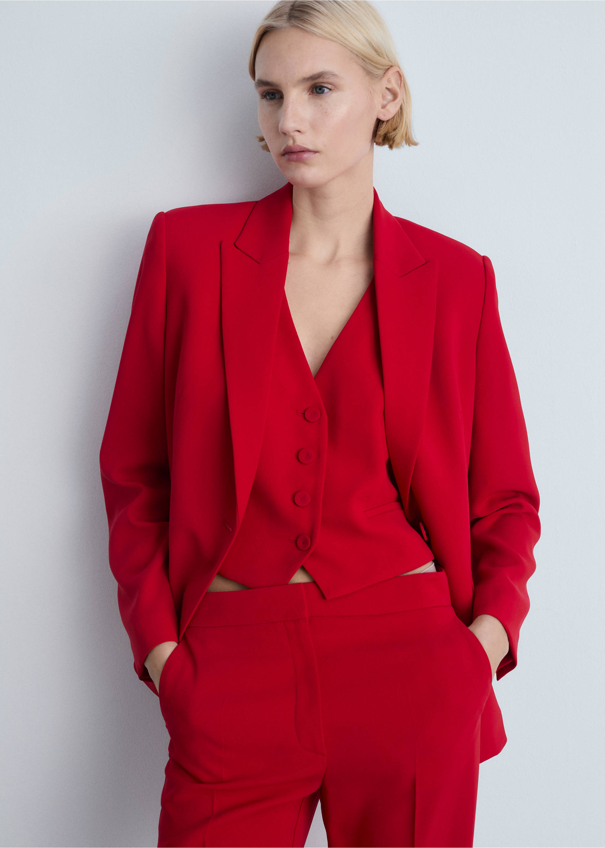 Chaleco traje botones - Detalle del artículo 2, Rojo. Ref: 87091518-00.