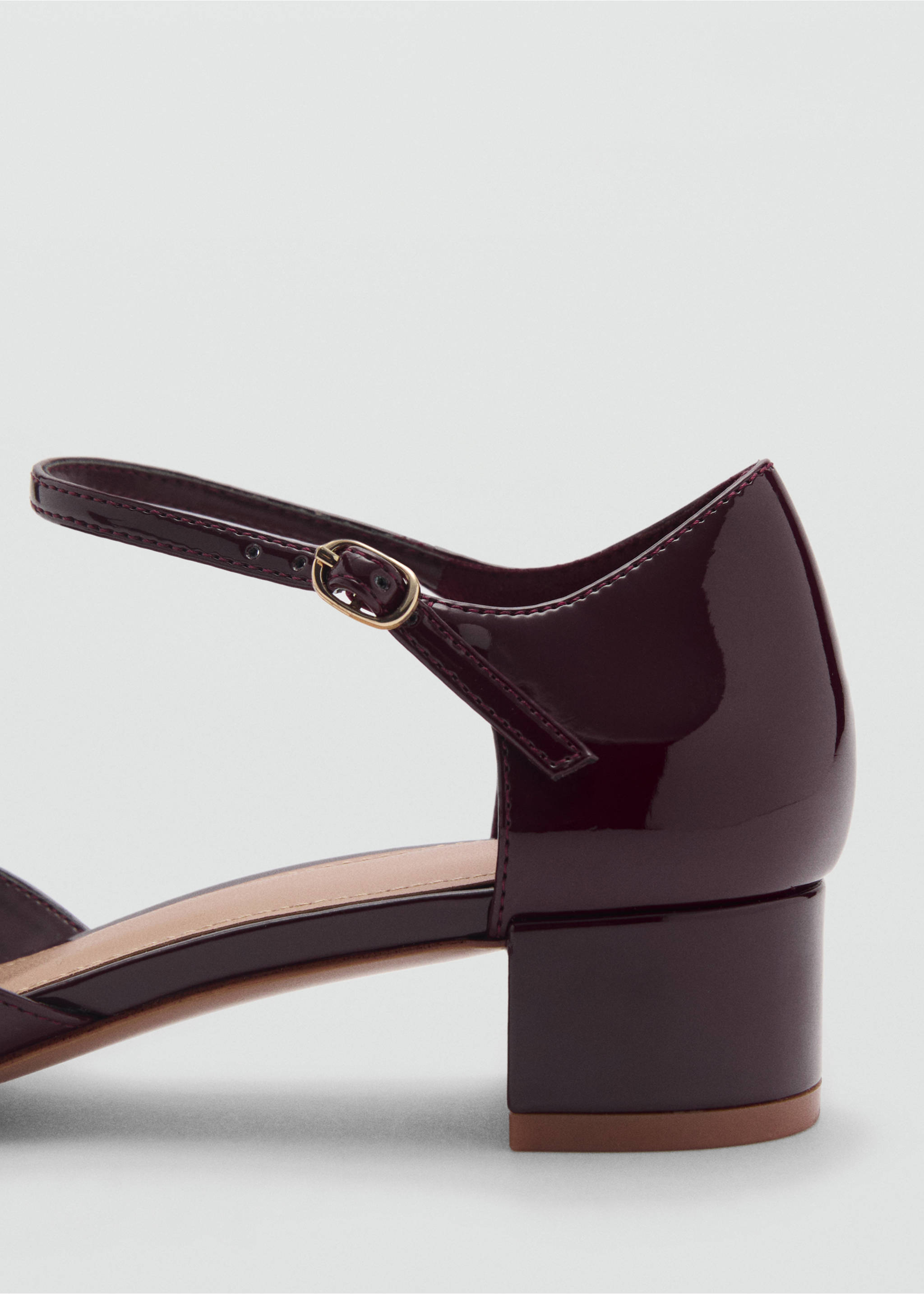 Patent heeled shoes - Details of the article 2, Burgundy. Ref: 87092025-00.