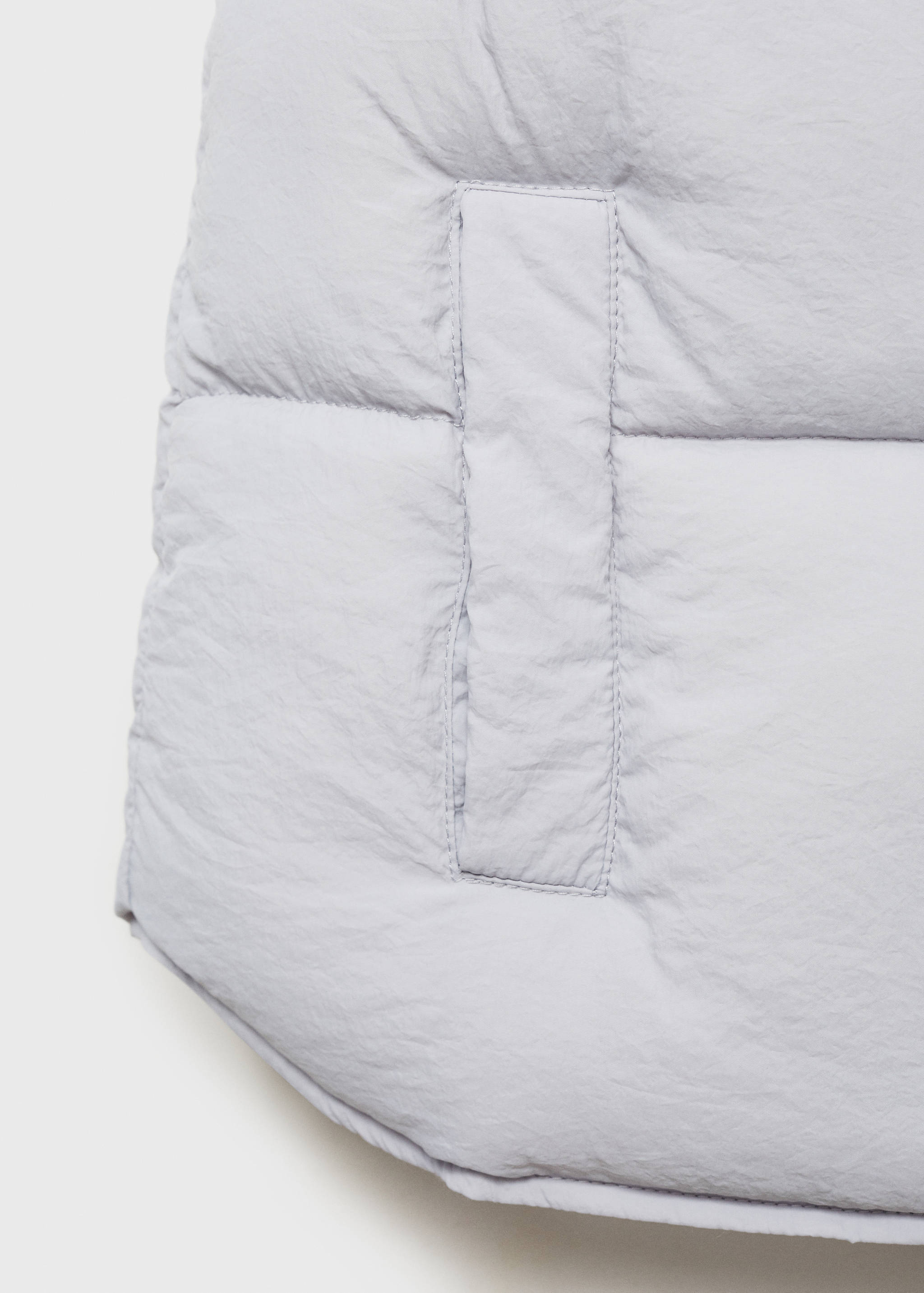 Quilted gilet with buttons - Details of the article 8