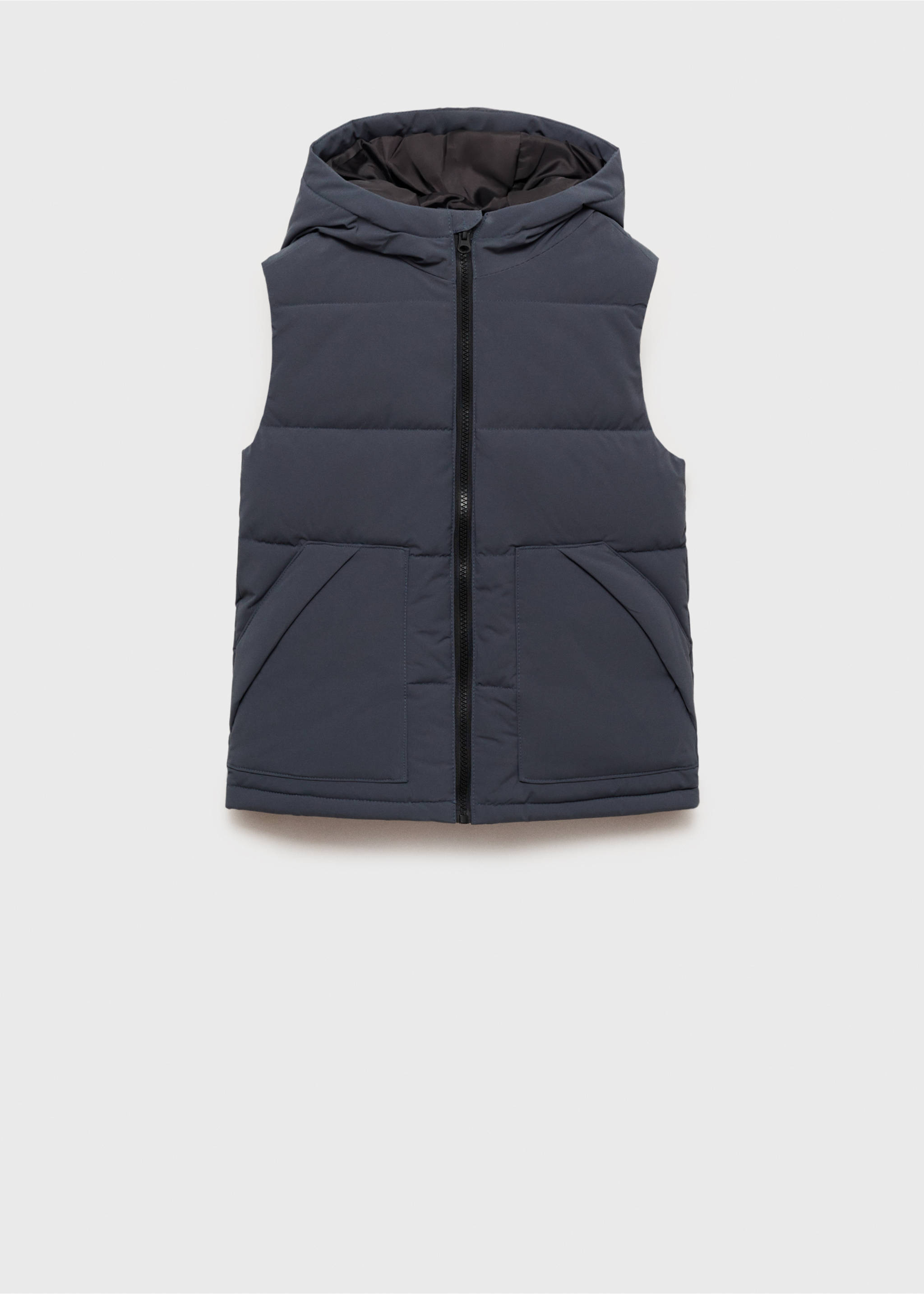 Gilet matelassé à capuche - Article sans modèle, Gris anthracite. Ref: 87092536-00.