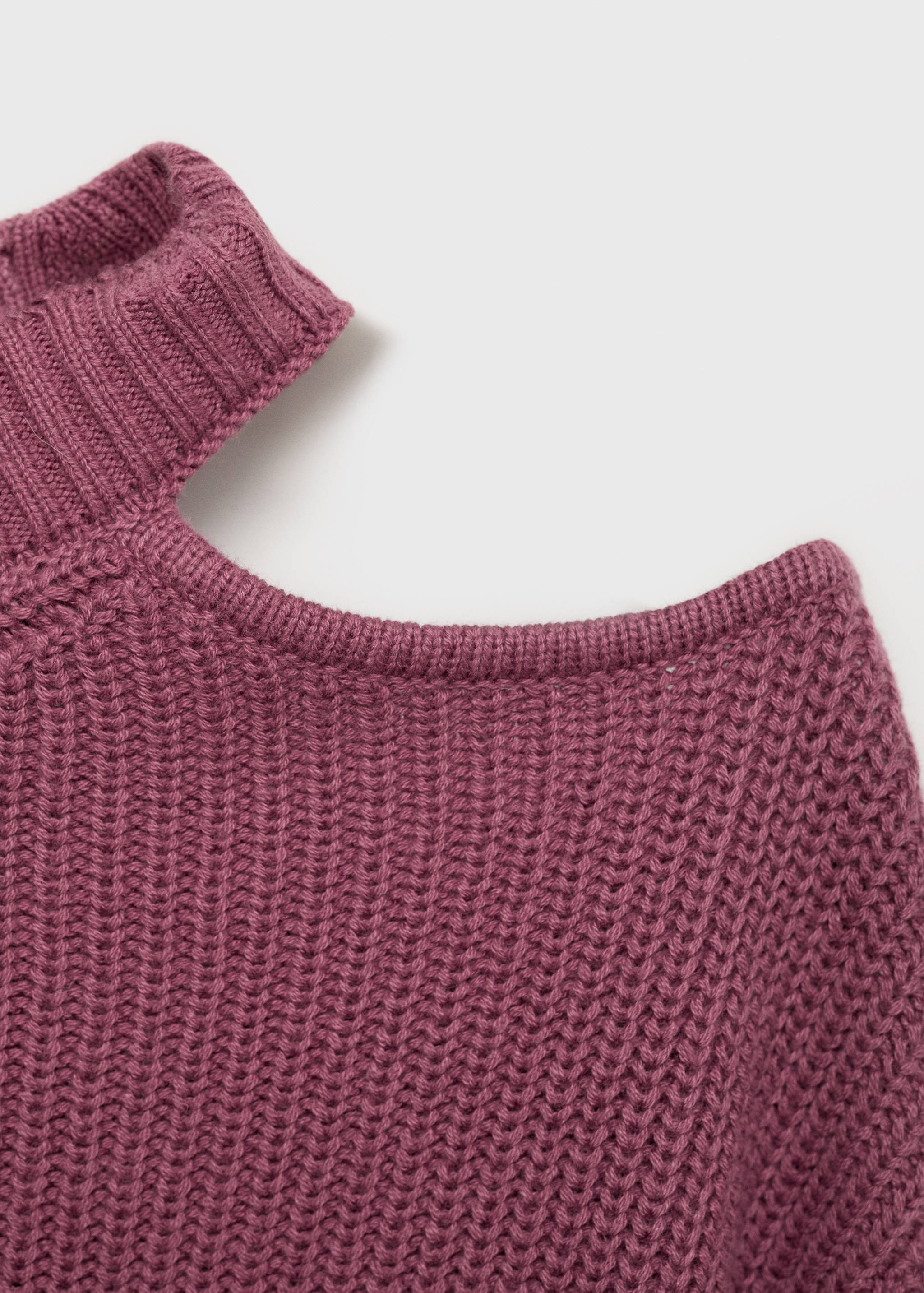 Asymmetrical sweater with shoulder opening - Details of the article 8