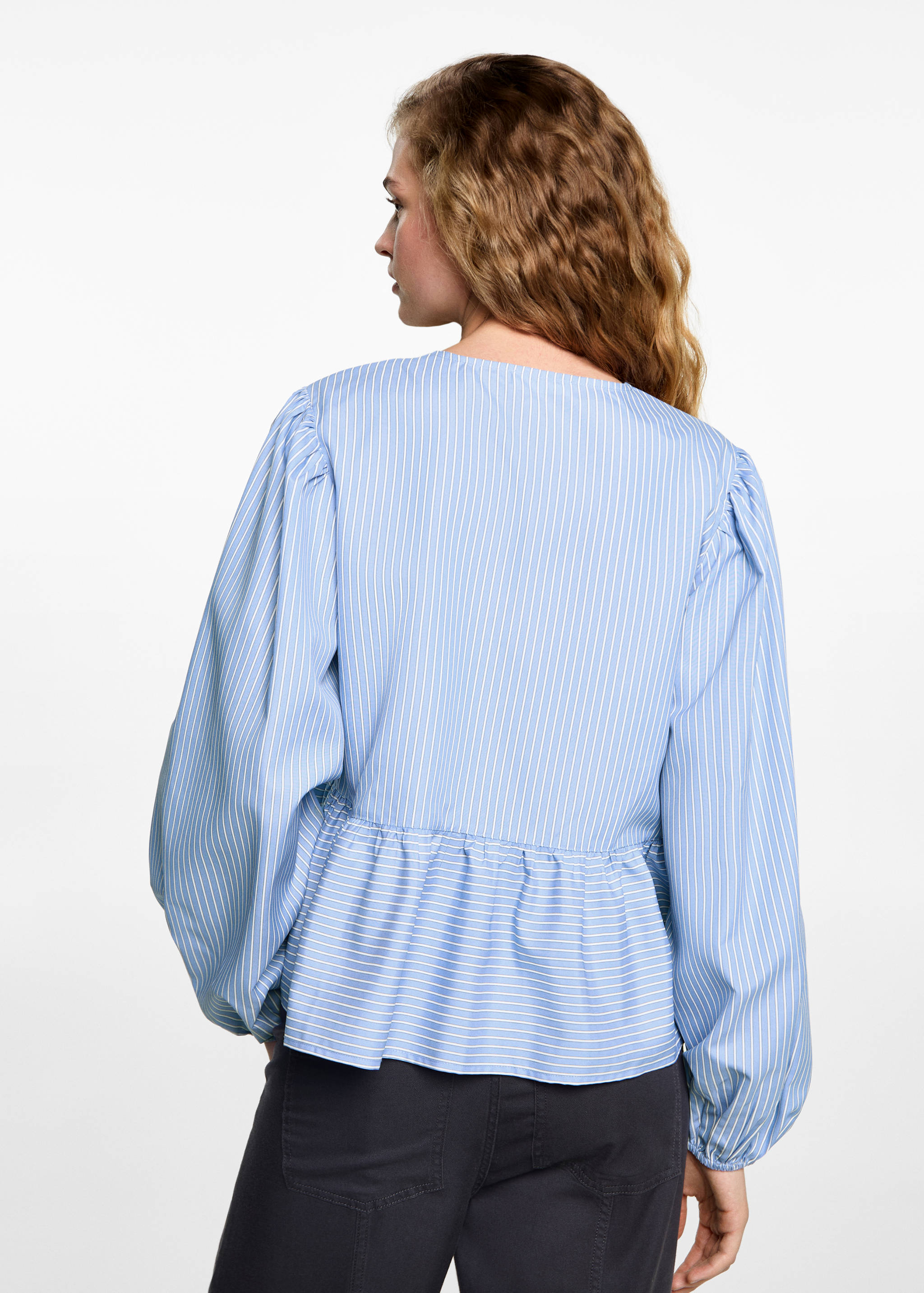 Striped bow blouse - Reverse of the article