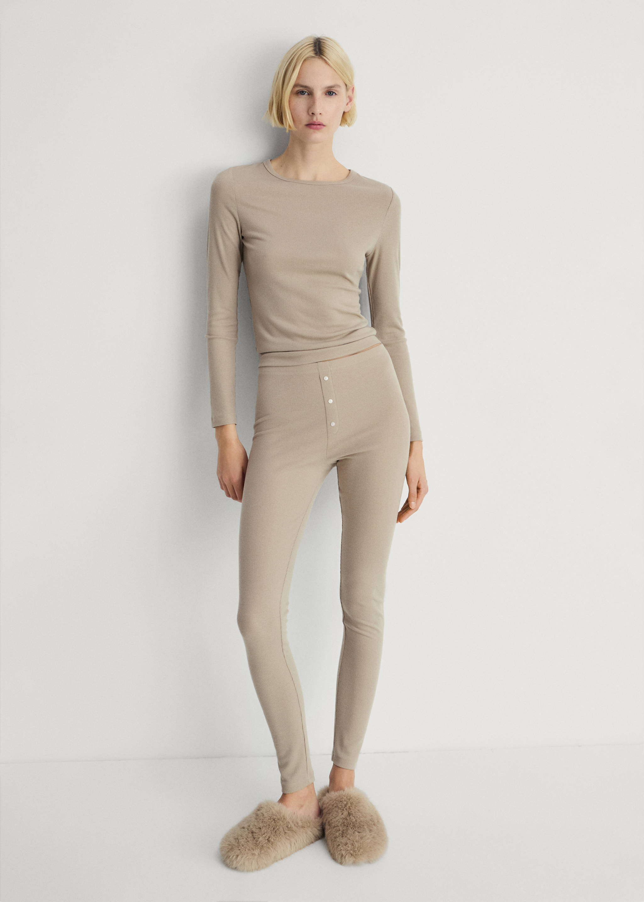 Rib-knit round-neck t-shirt - General plane