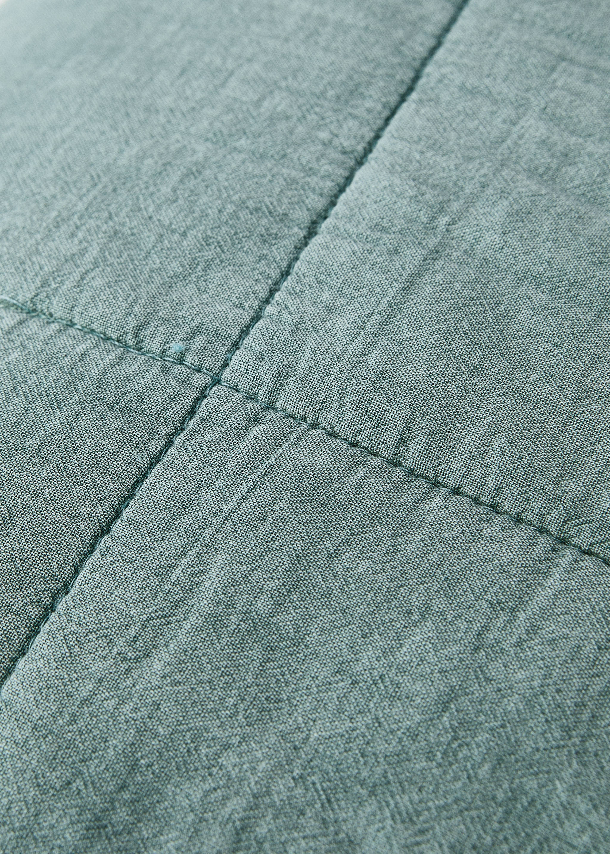 Garment-dyed cotton cushion cover with checks 50x50 cm - Details of the article 2