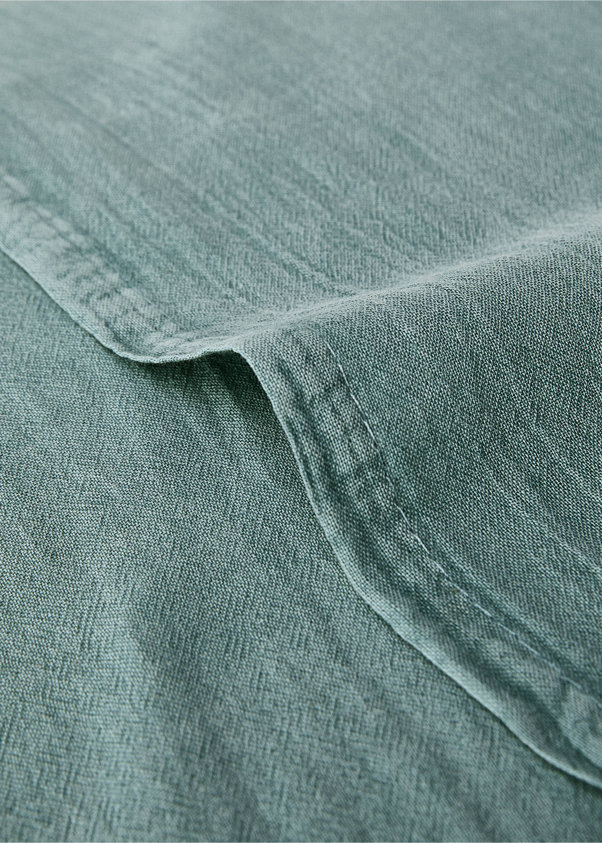 Garment-dyed cotton cushion cover with checks 50x50 cm - Details of the article 3, Green. Ref: 87092908-00.