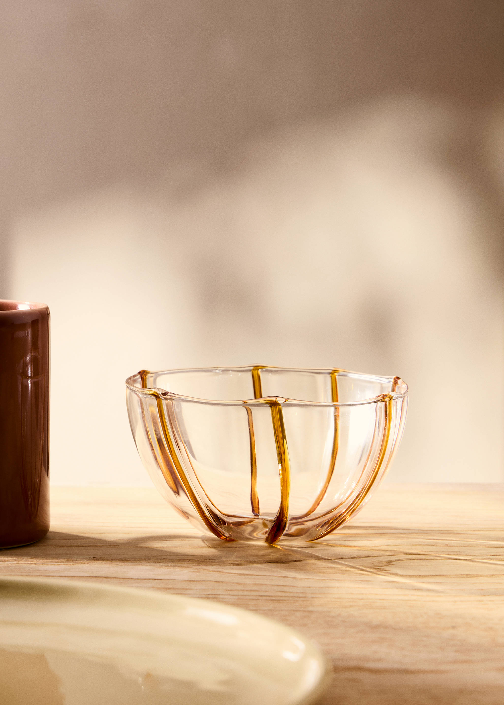 Borosilicate bowl with coloured lines - General plane