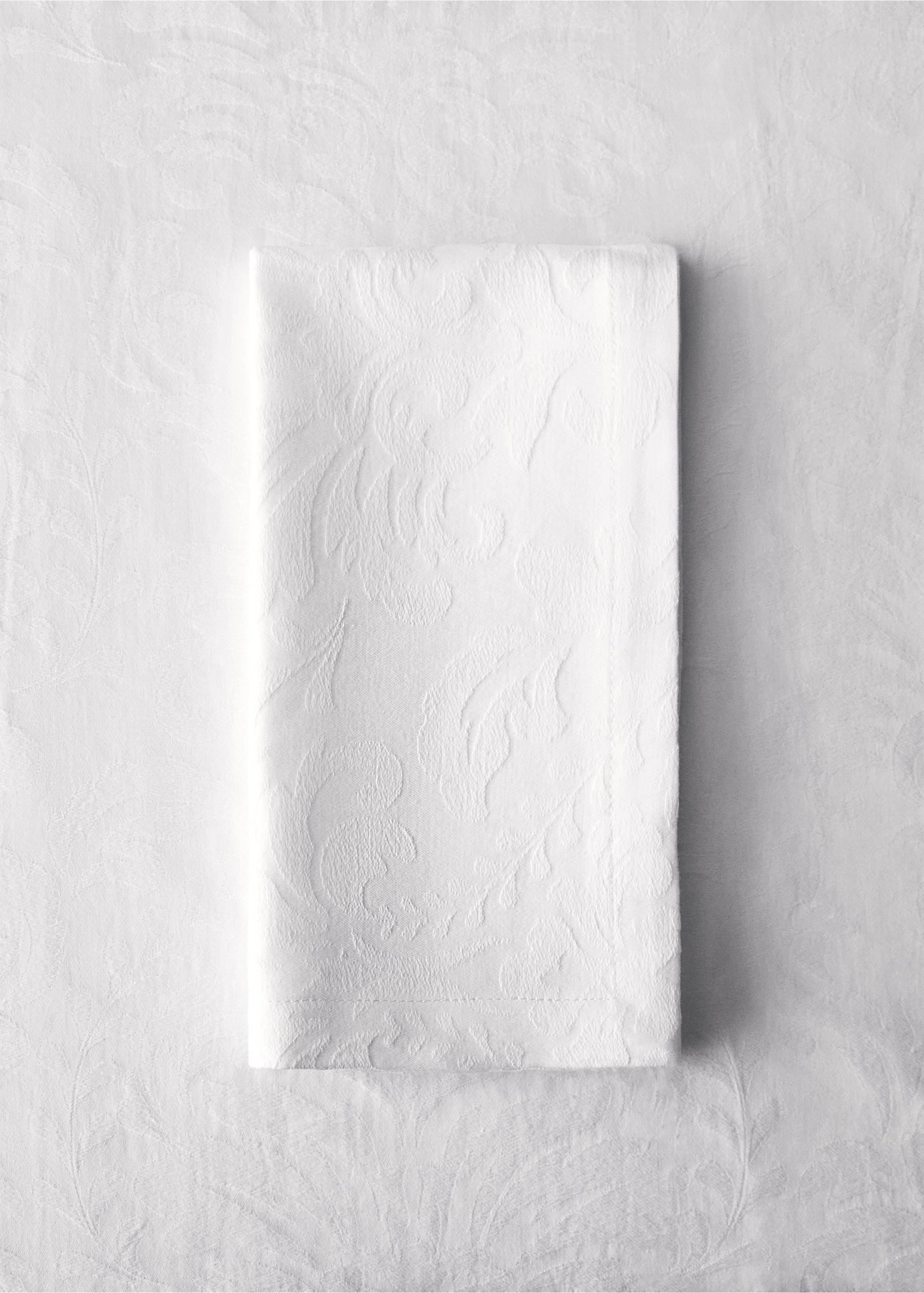 Cotton jacquard floral napkins - General plane, White. Ref: 87092949-00.