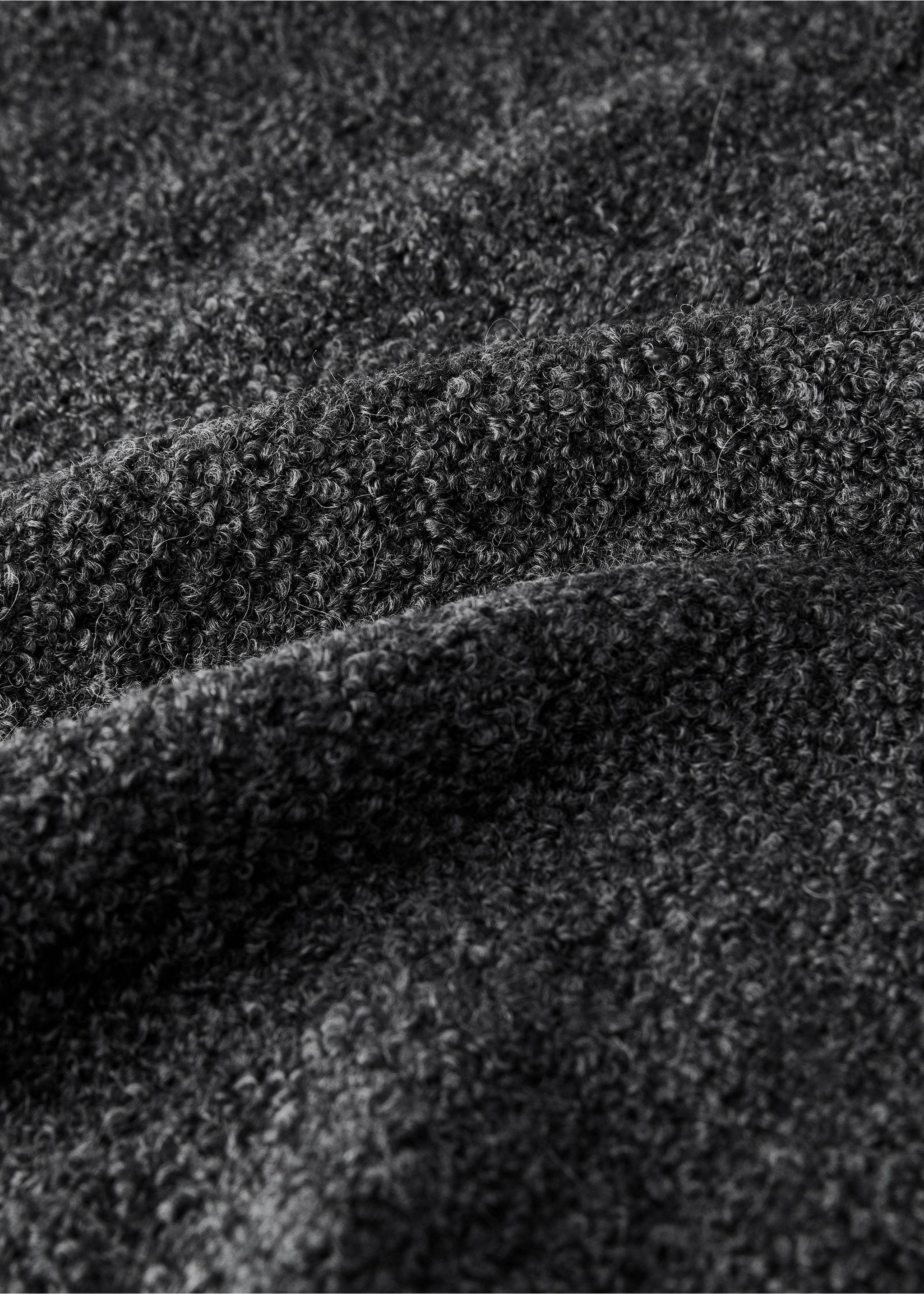 Manta textura bouclé - Detall de l'article 2, Gris mitjà. Ref: 87092953-00.