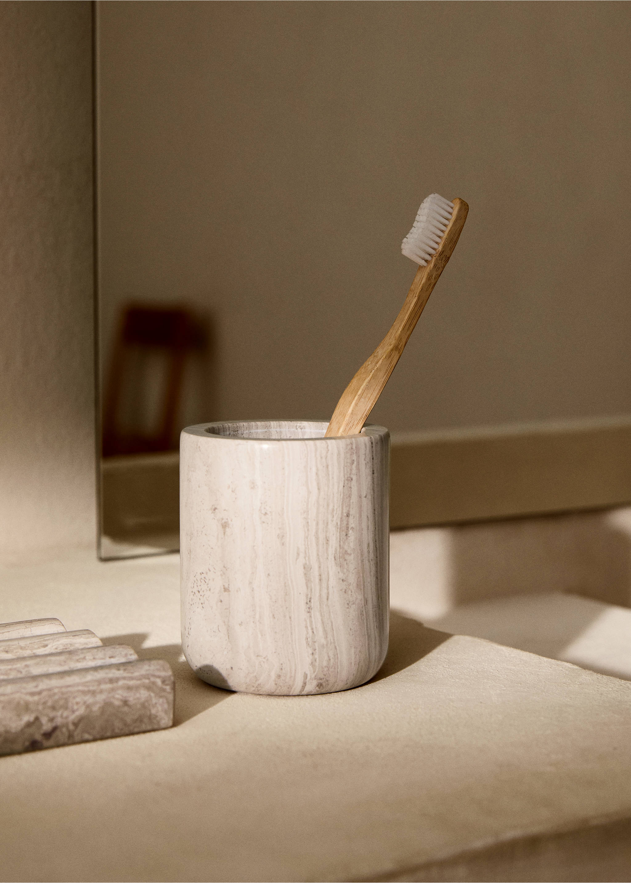 Marble bathroom glass - General plane, Light/Pastel Grey. Ref: 87092956-00.