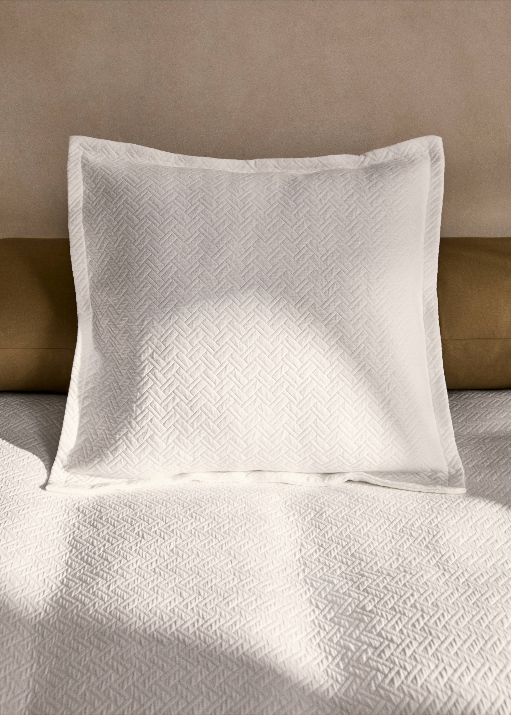 Cotton jacquard geometric pillowcase 50x50 cm - General plane, White. Ref: 87092958-00.