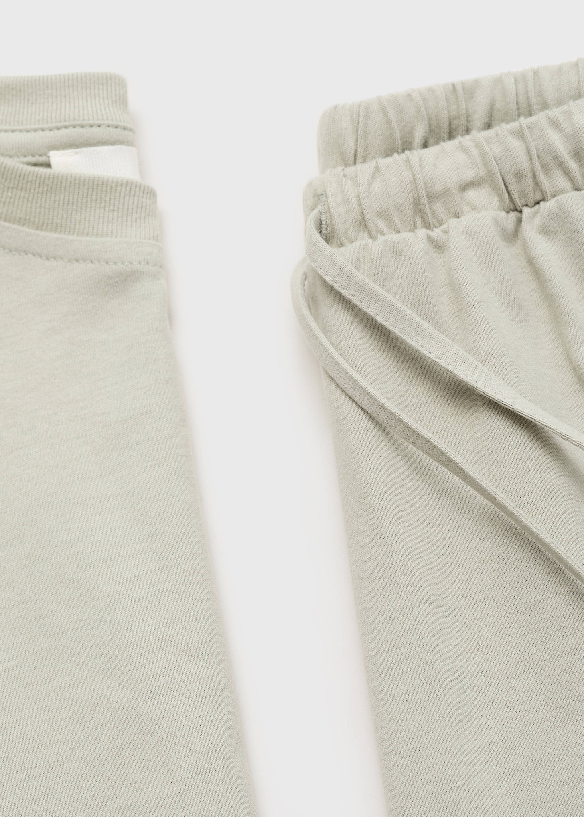 Baumwoll-Sweatshirt mit Soft-Finish - Rückseite des Artikels