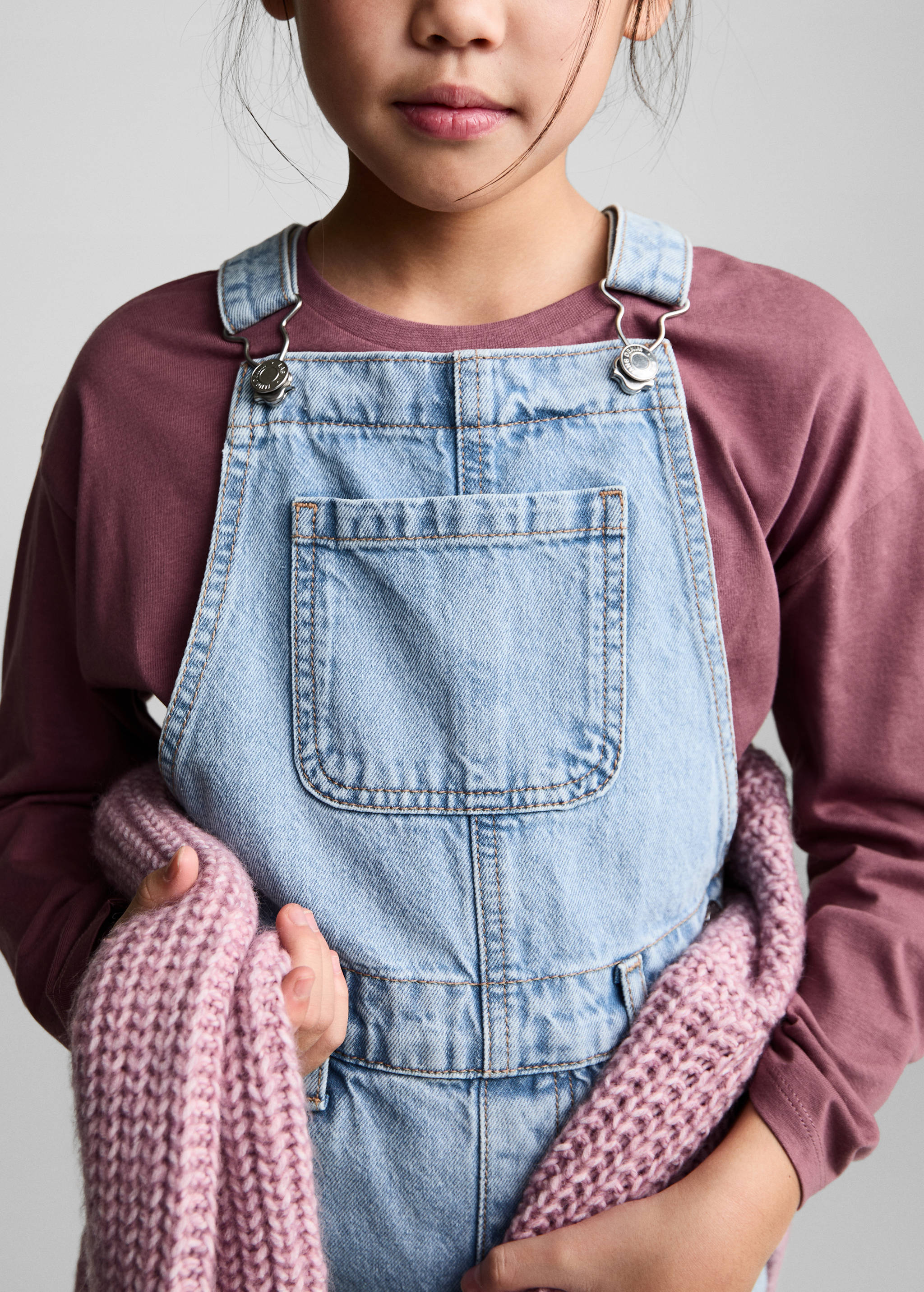 Long denim dungarees - Details of the article 6