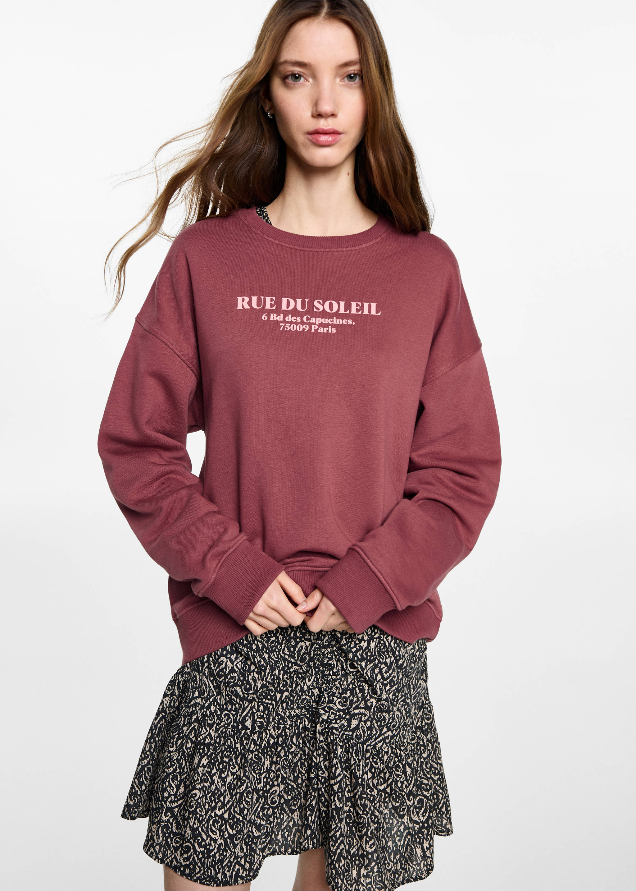 Sudadera mensaje - Plano medio, Granate. Ref: 87093272-00.