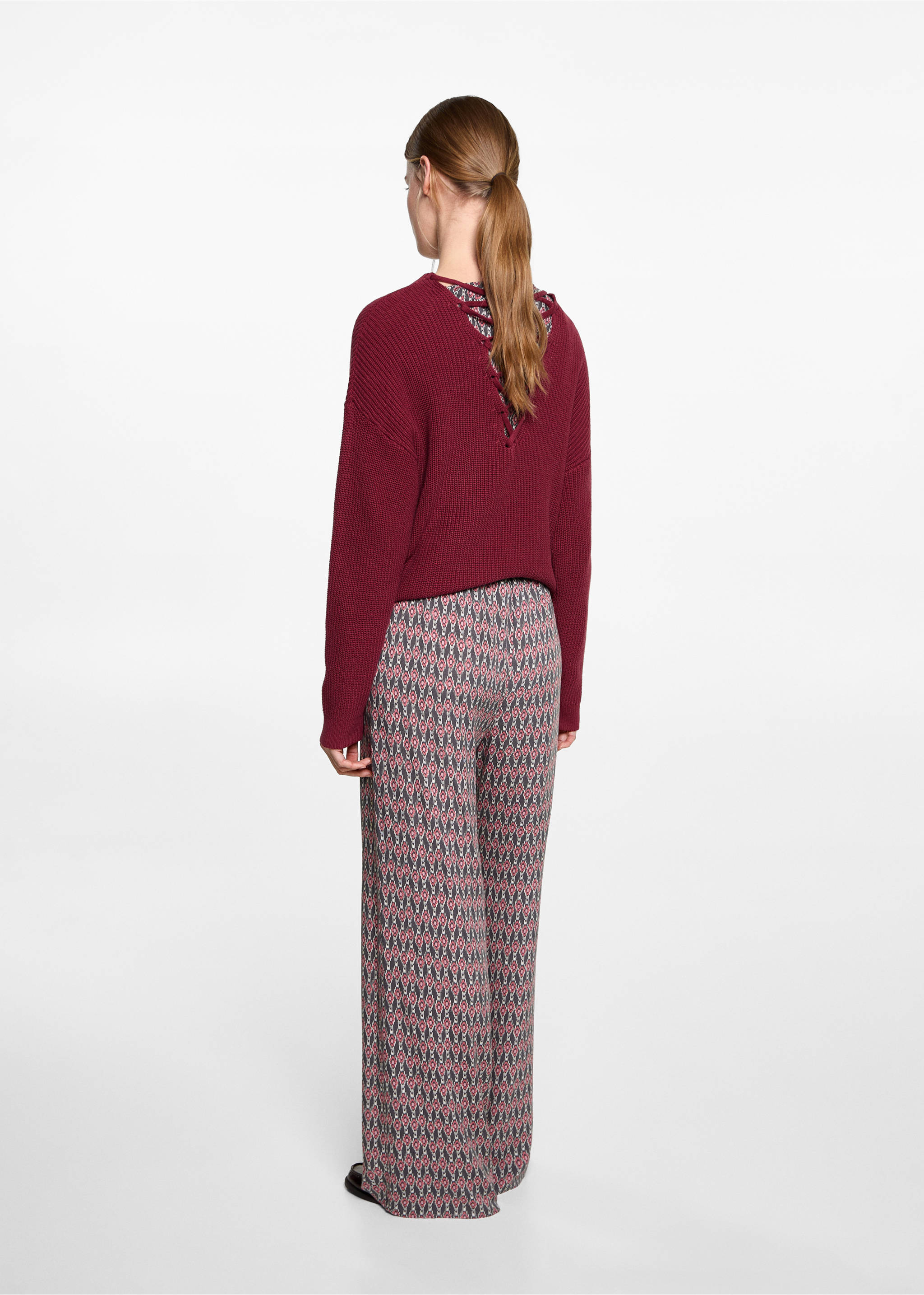 Flowy printed trousers - Reverse of the article, Maroon. Ref: 87093278-00.