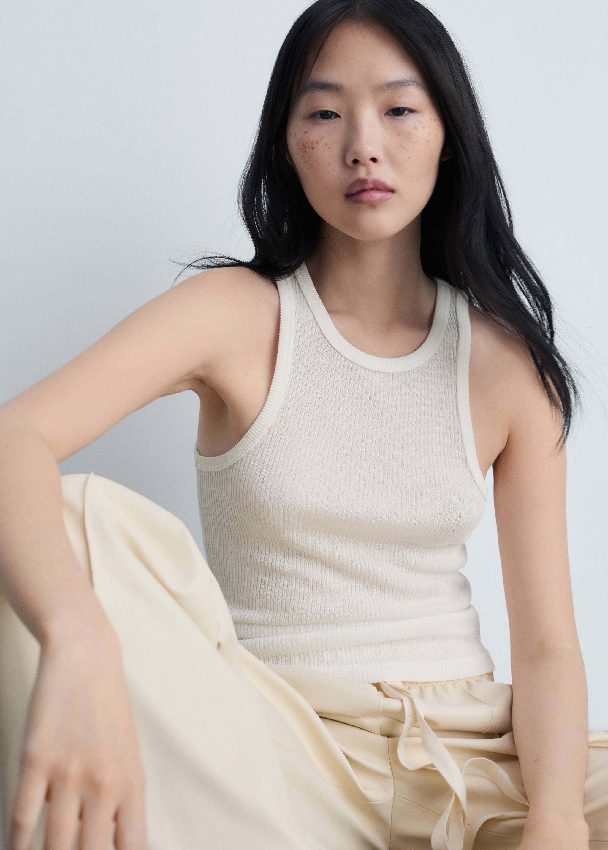 Geripptes Feinstrick-Top - Mittlere Ansicht