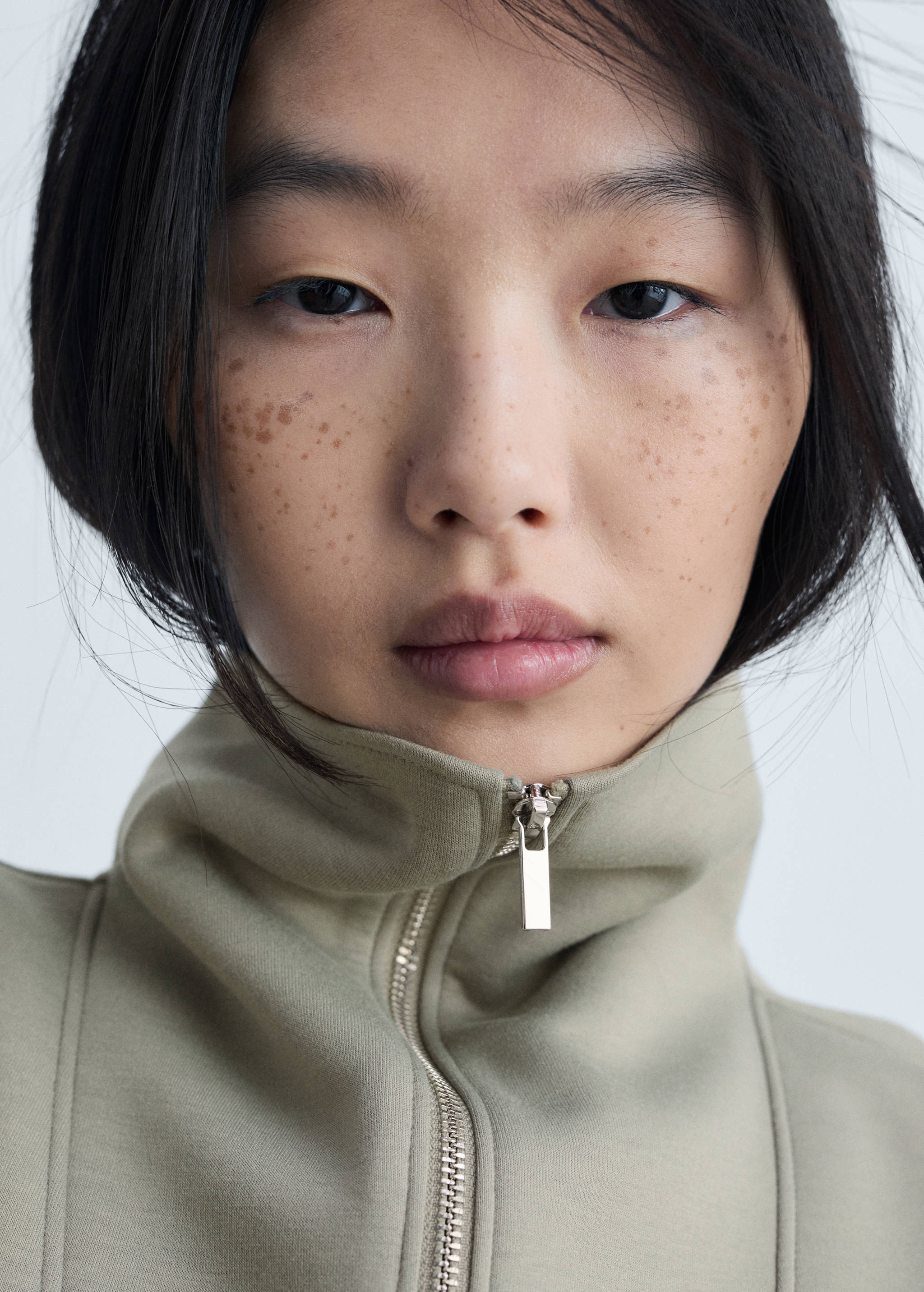Knitted zip-neck sweatshirt - Details of the article 1