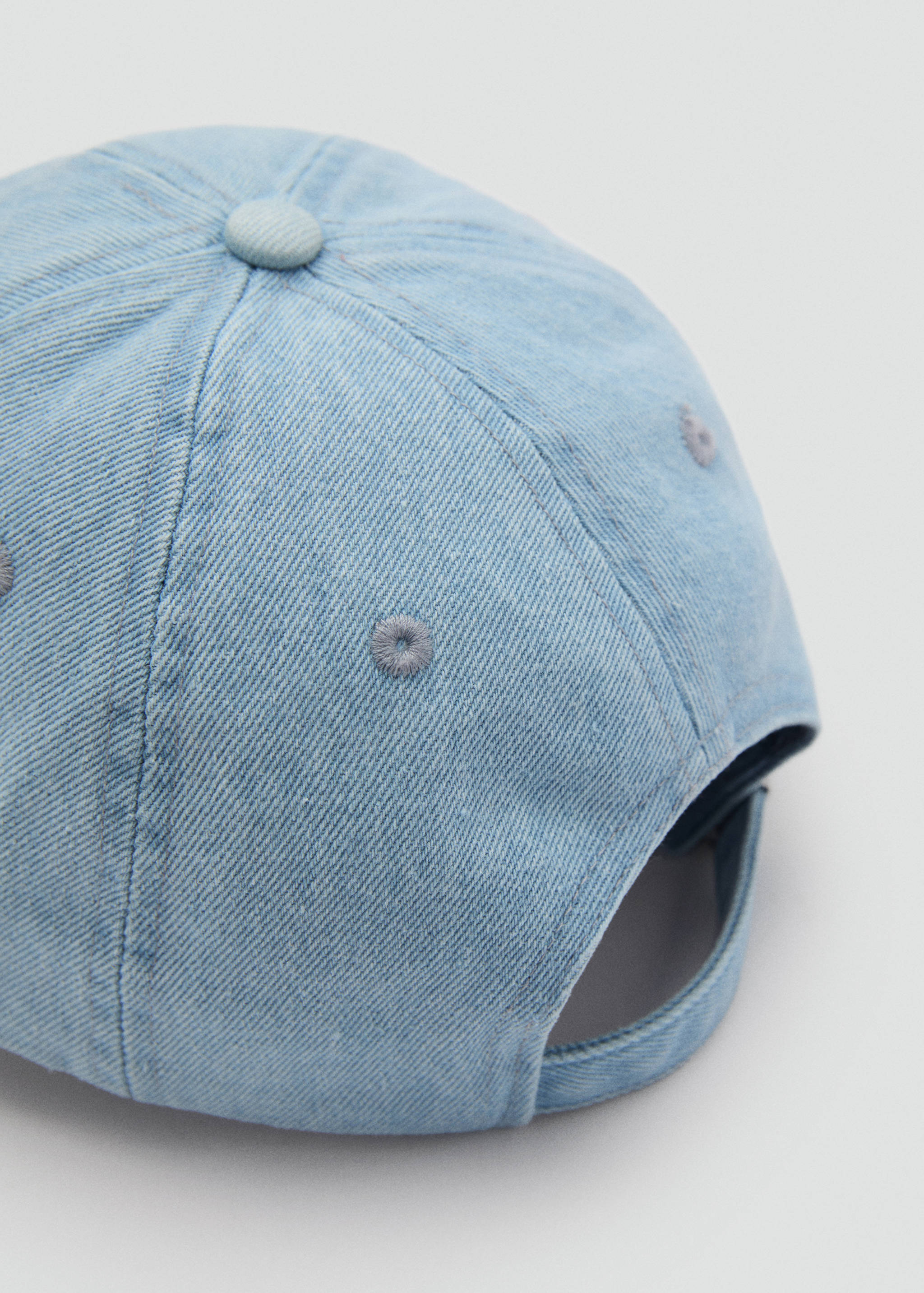 Denim cap with message - Details of the article 1