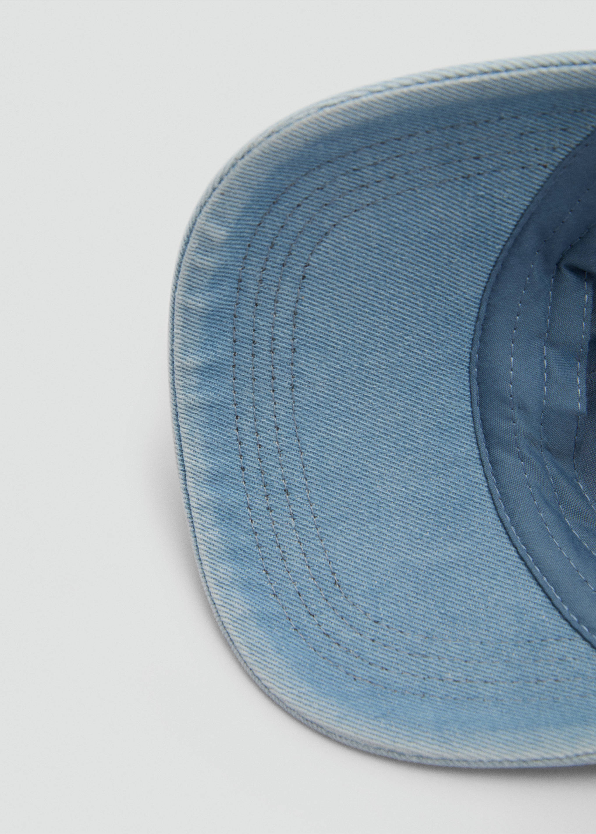 Gorra denim mensaje - Detalle del artículo 2, Azul claro. Ref: 87093291-00.