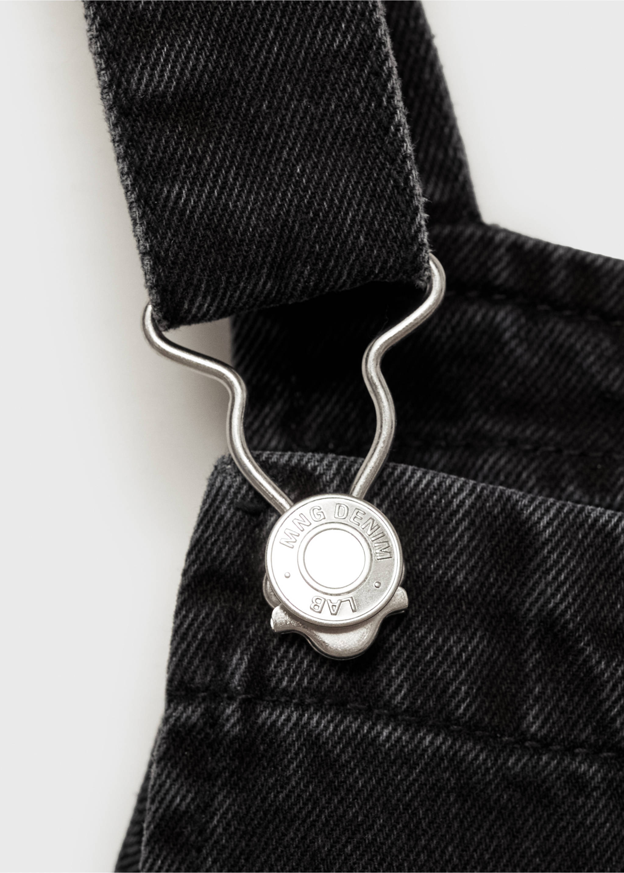 Langer Jeans-Overall - Detail des Artikels 8, Black denim. Ref: 87093636-00.