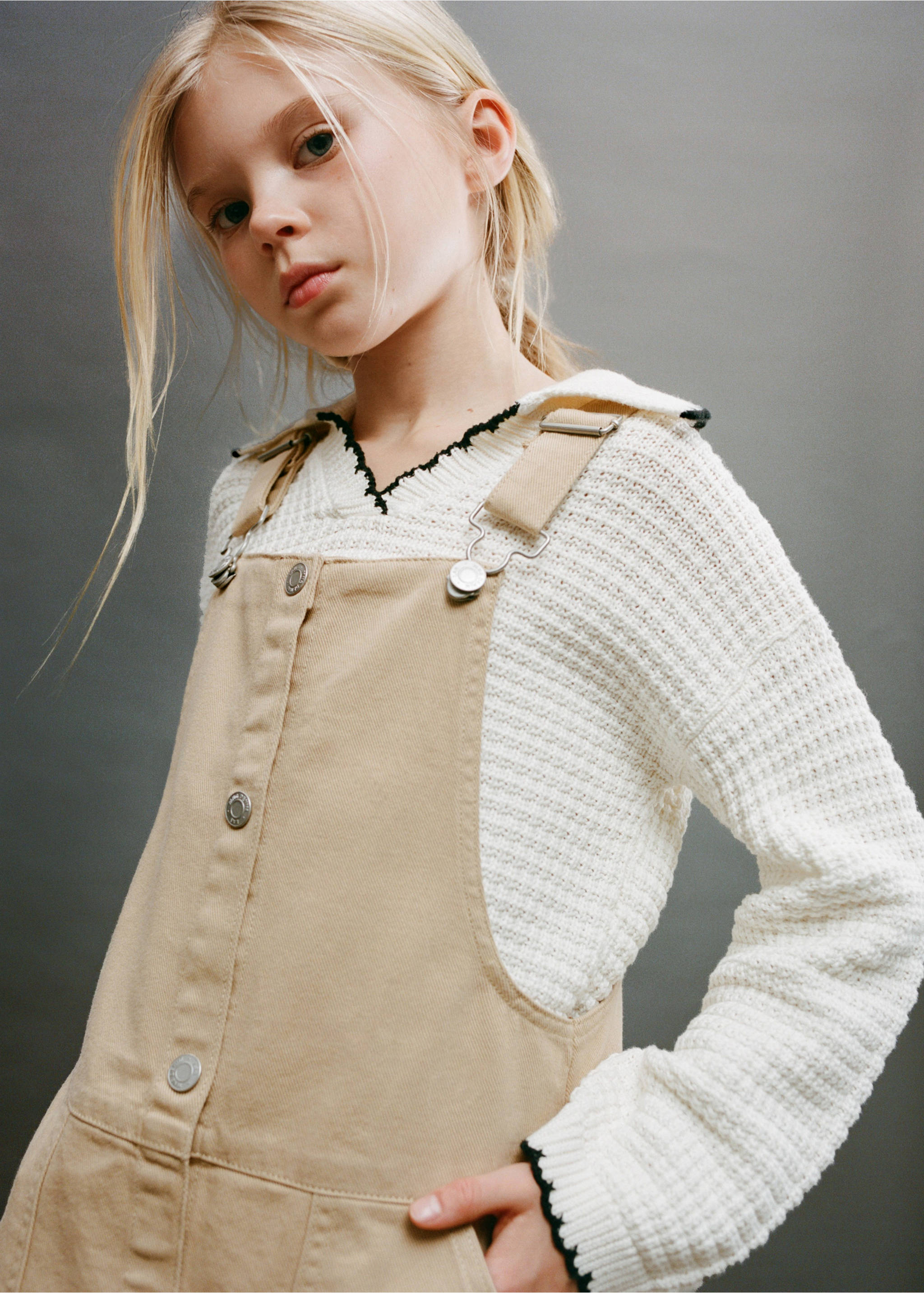 Jersey punto cuello solapa - Detalle del artículo 6, Crudo. Ref: 87093646-00.