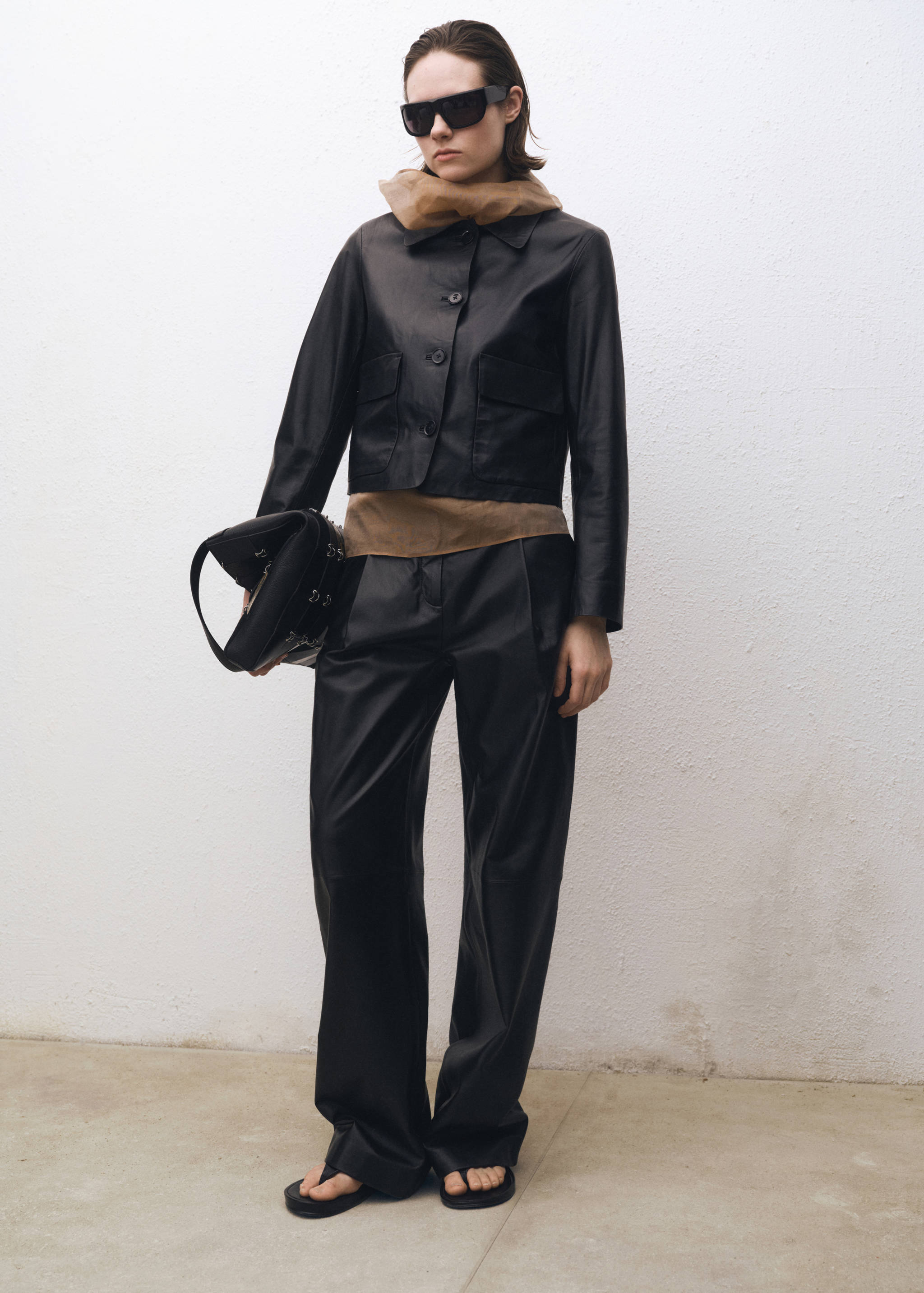 Buttoned leather jacket - General plane