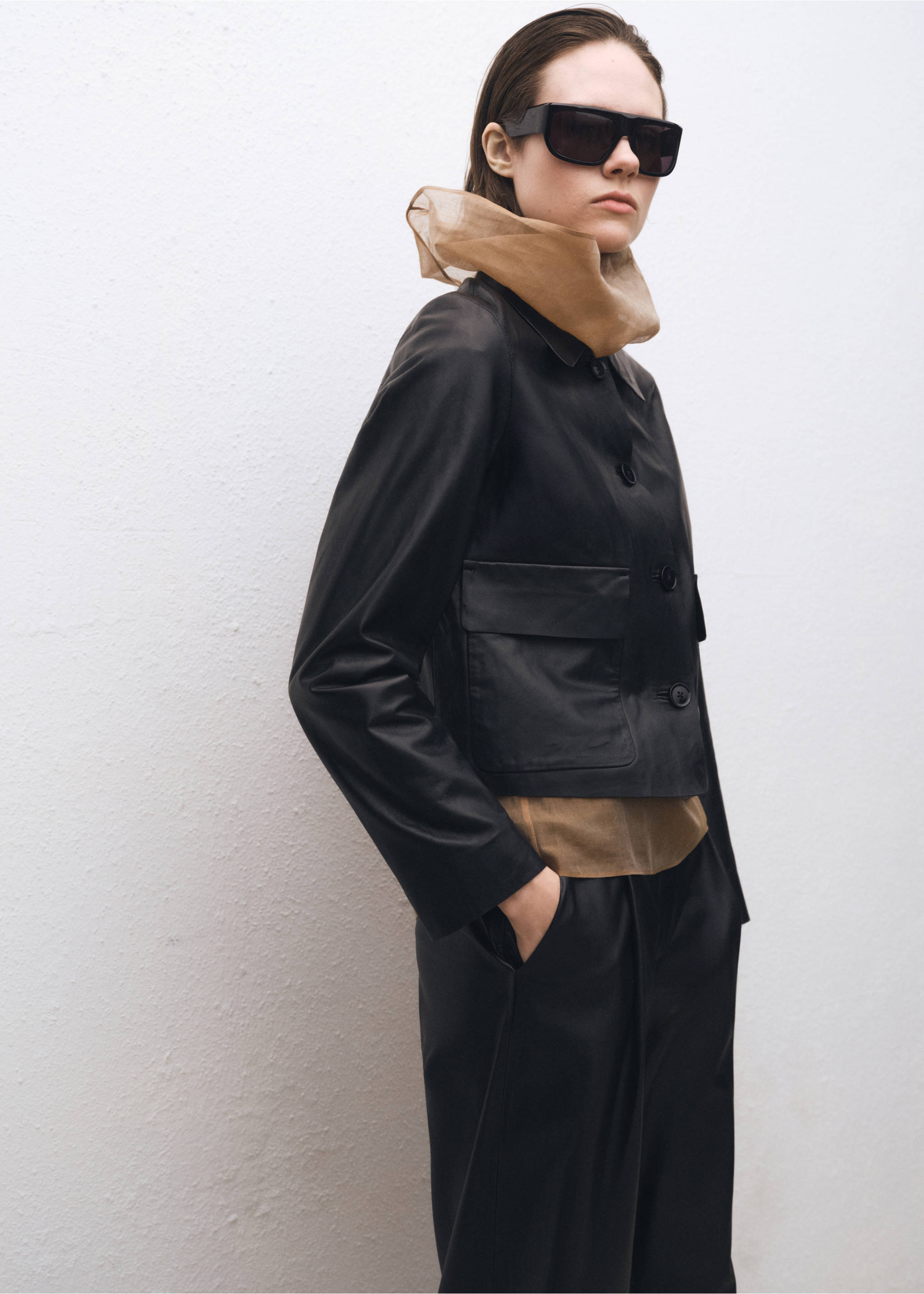 Buttoned leather jacket - Medium plane, Black. Ref: 87094074-00.