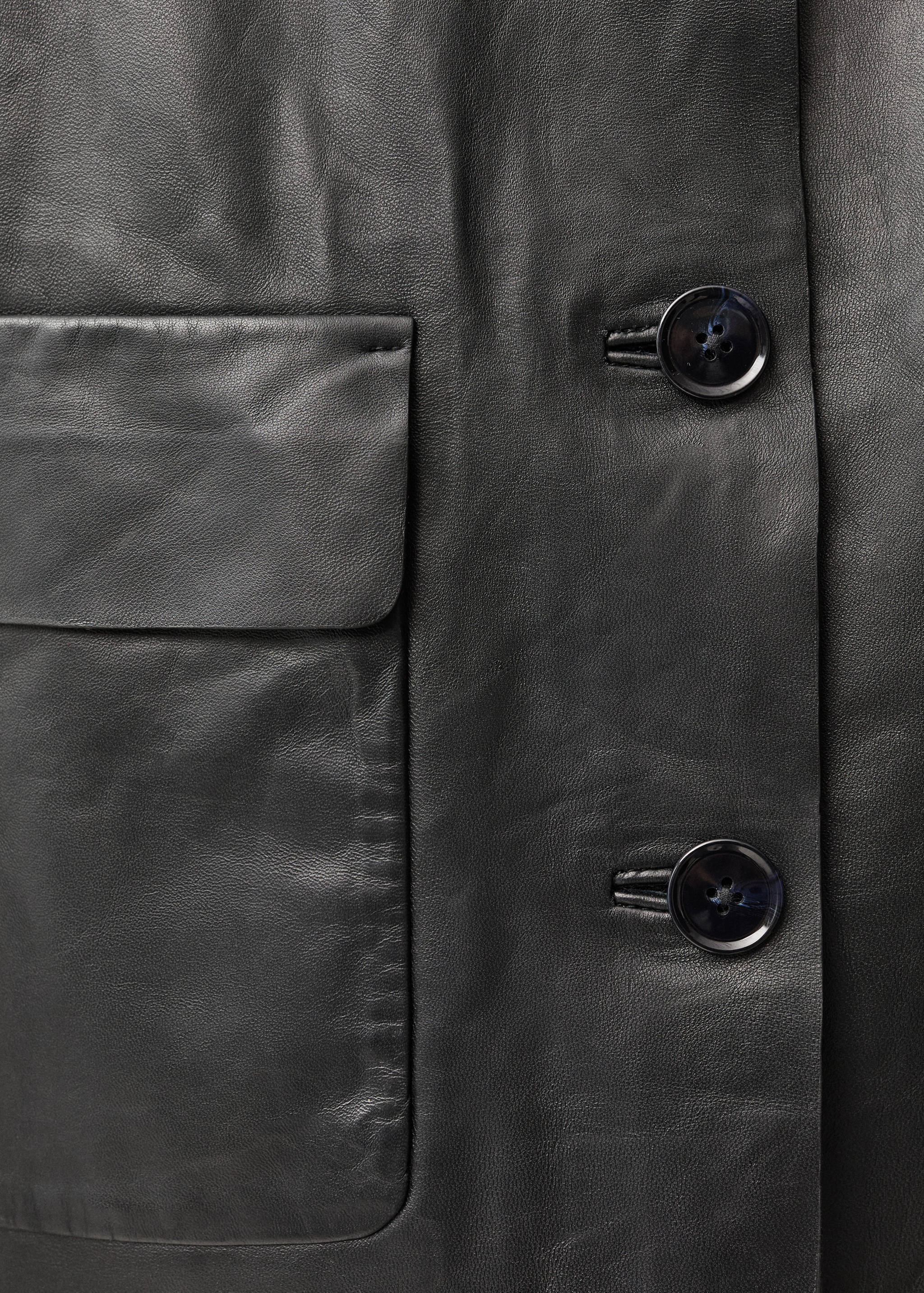 Buttoned leather jacket - Details of the article 8