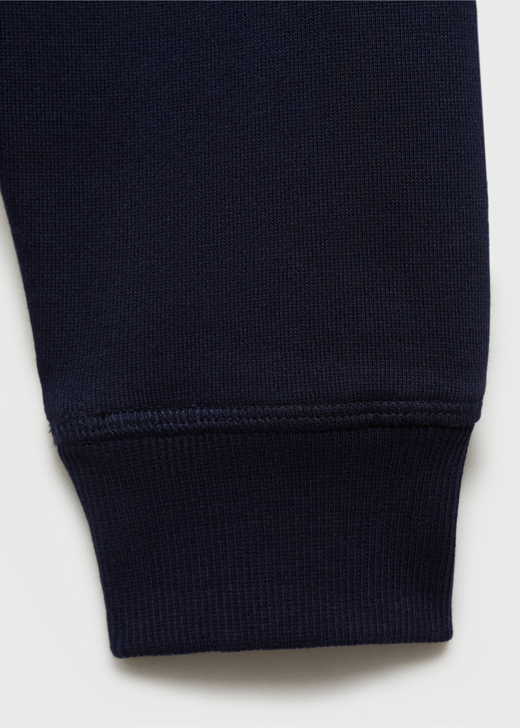 Dessuadora cotó missatge relleu - Detall de l'article 0, Blau marí fosc. Ref: 87094076-00.